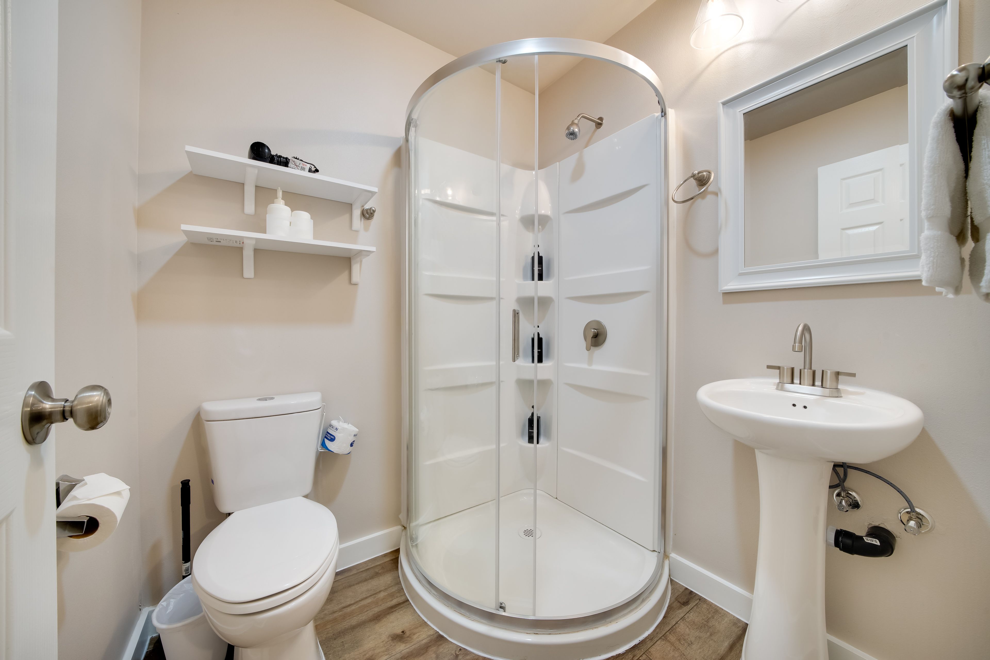 En-Suite Bathroom | Main Level