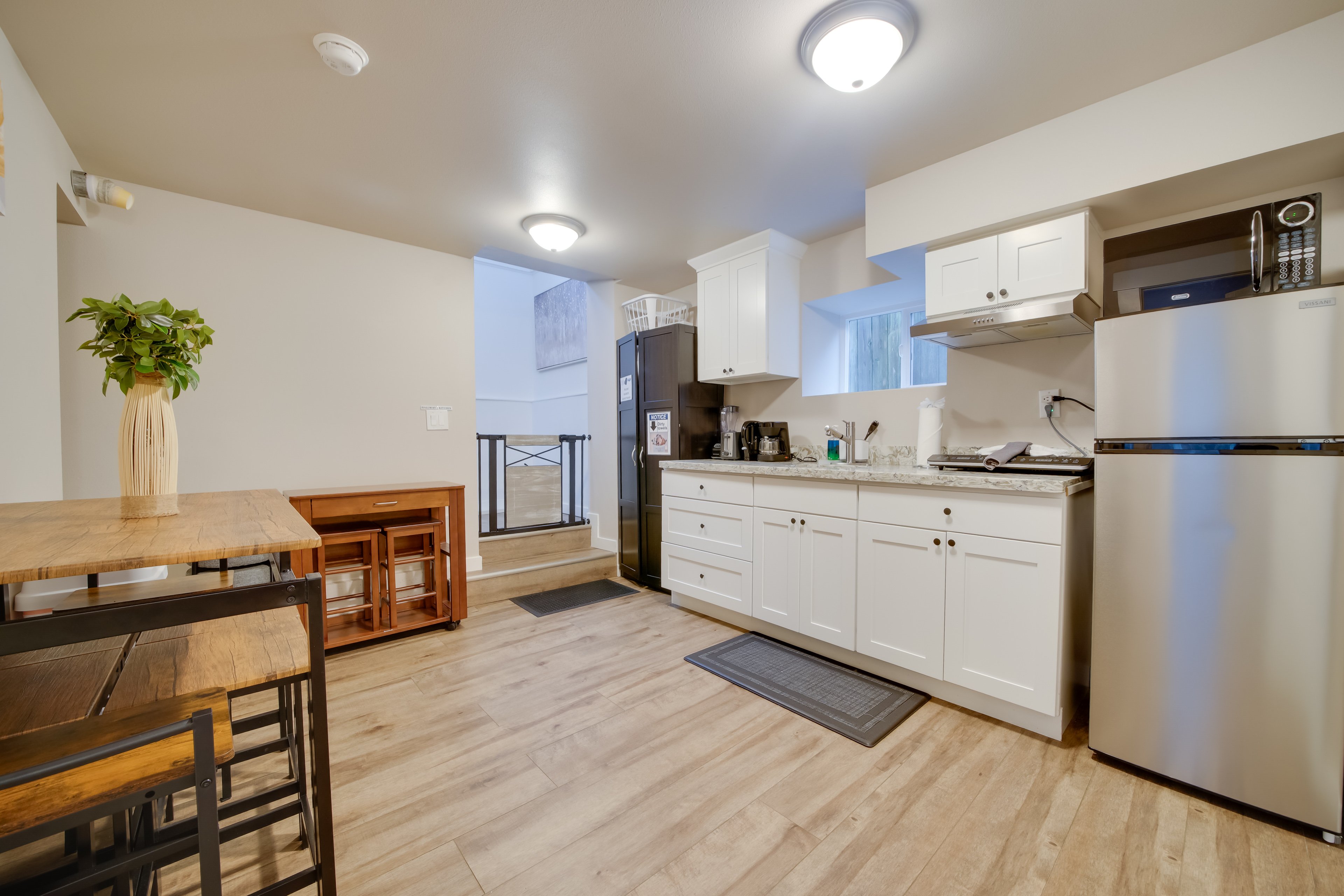 Lower-Level Kitchenette | Free WiFi