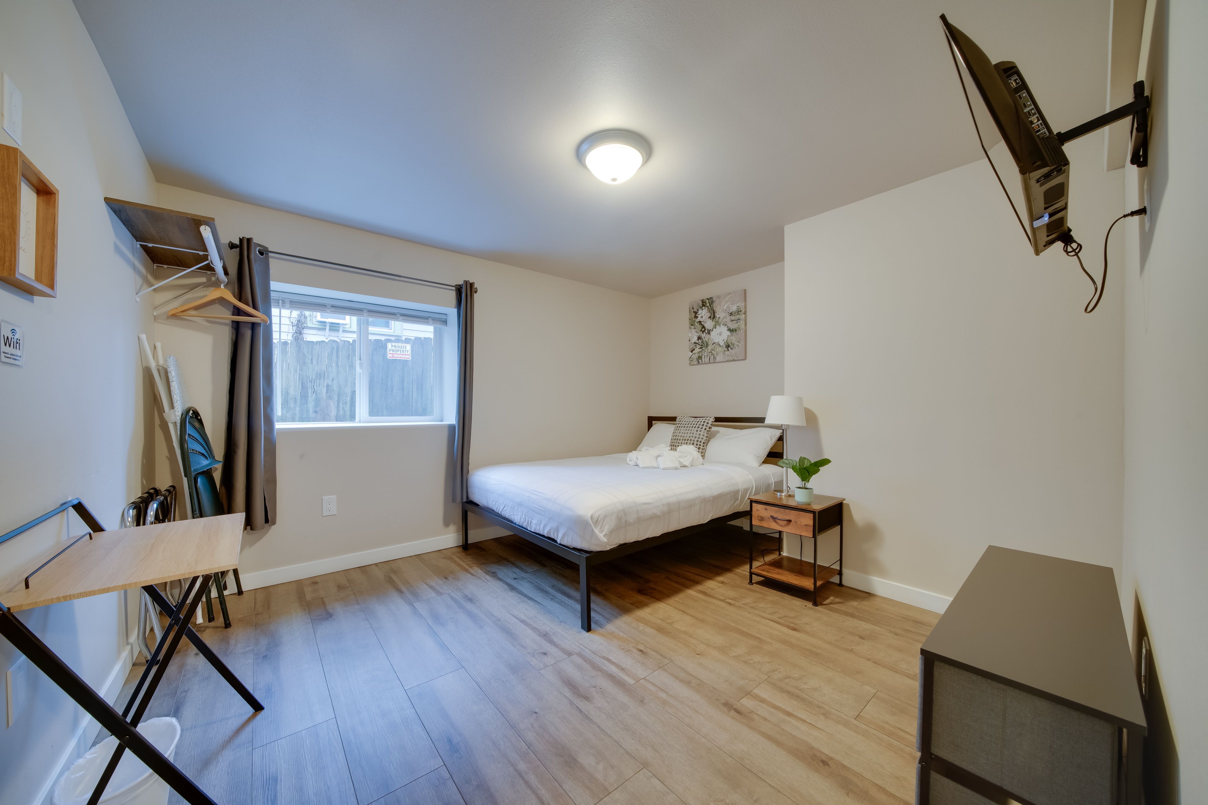 Bedroom 5 | Queen Bed | En-Suite Bathroom | Lower Level