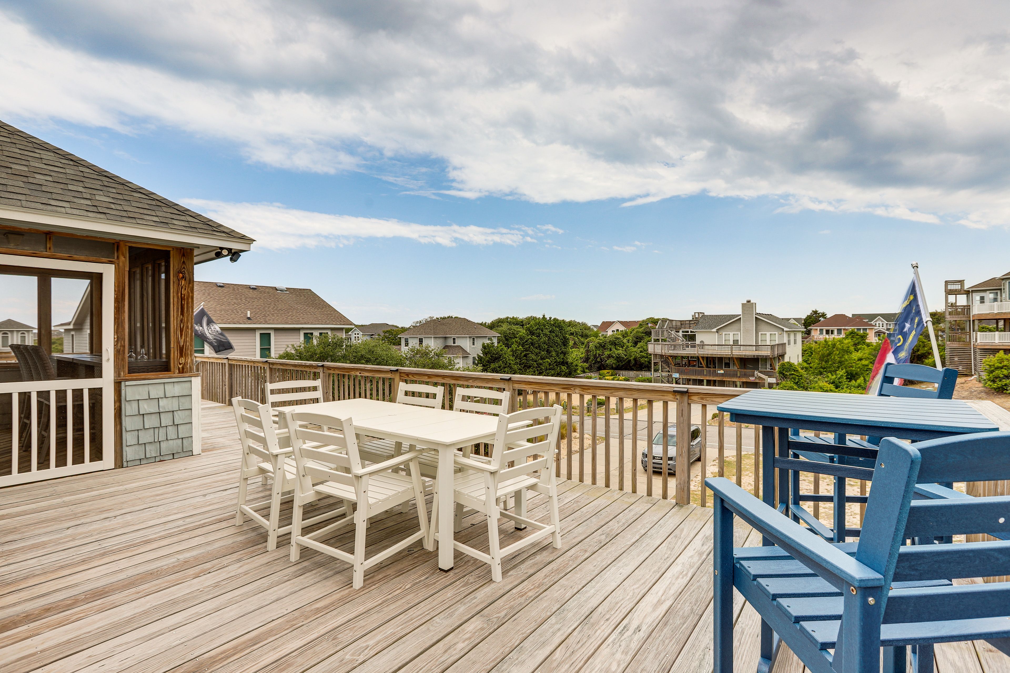 Deck | Screened-In Porch
