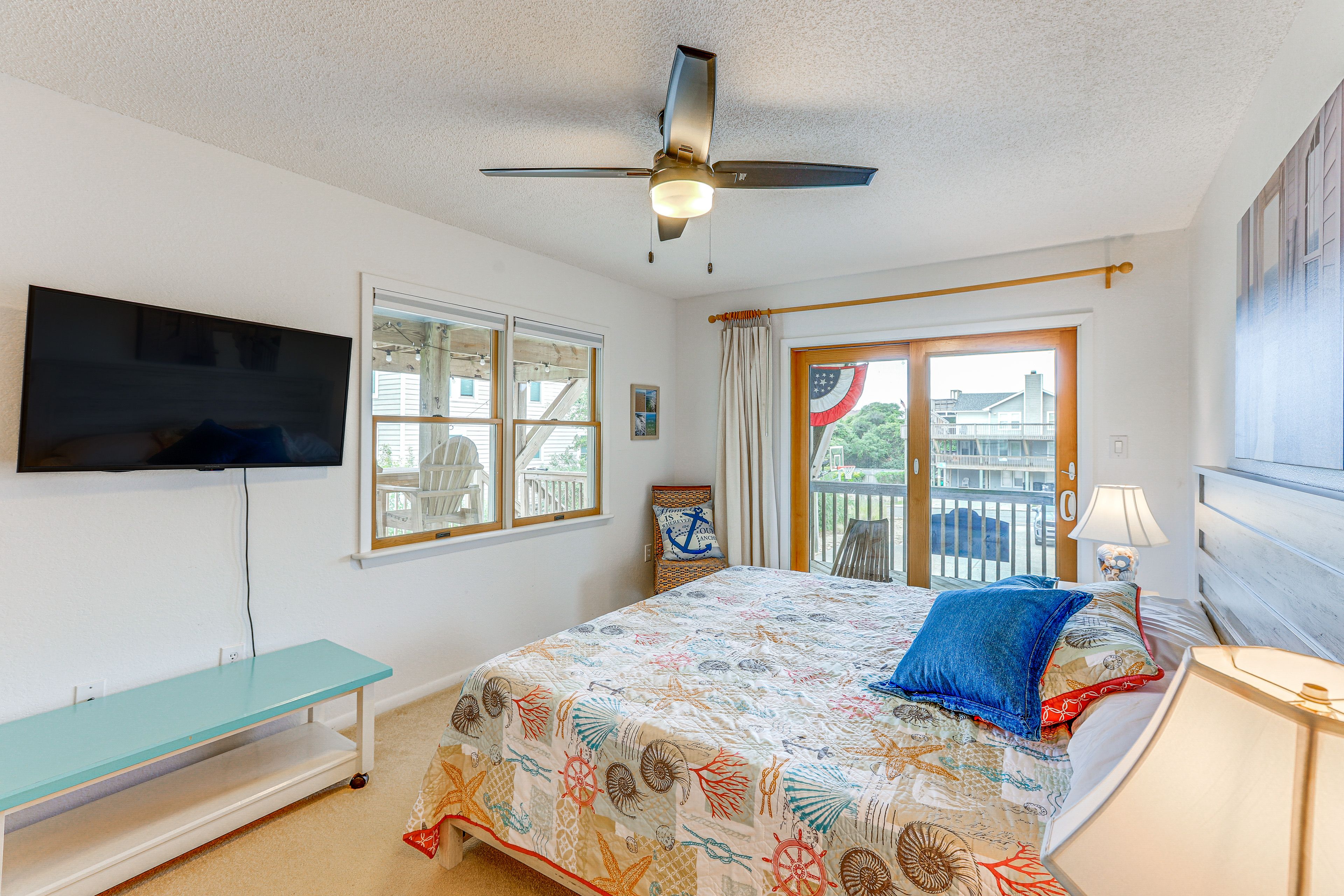 Bedroom 2 | King Bed