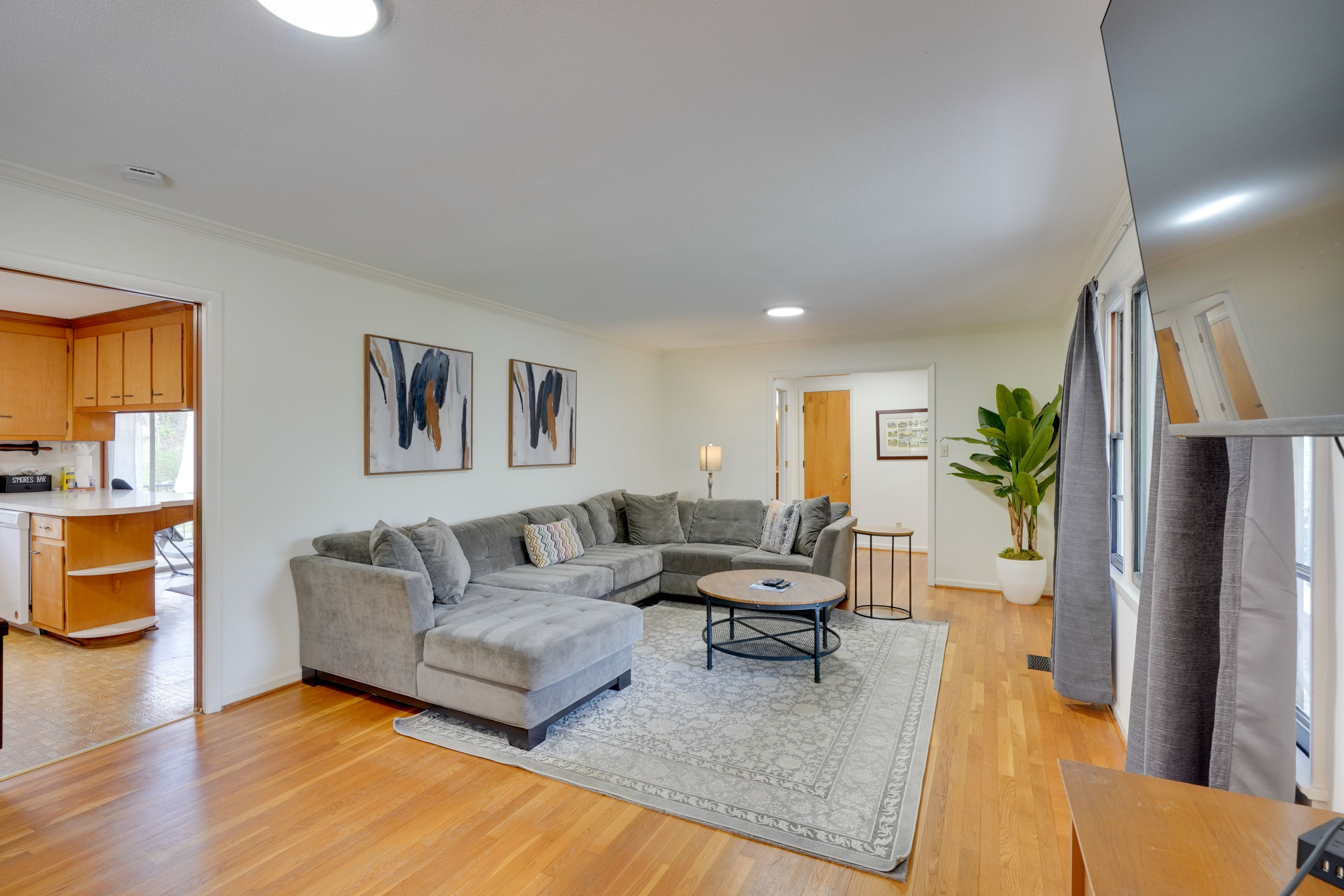 Living Room | Flat-Screen TV | Desk | Main Level