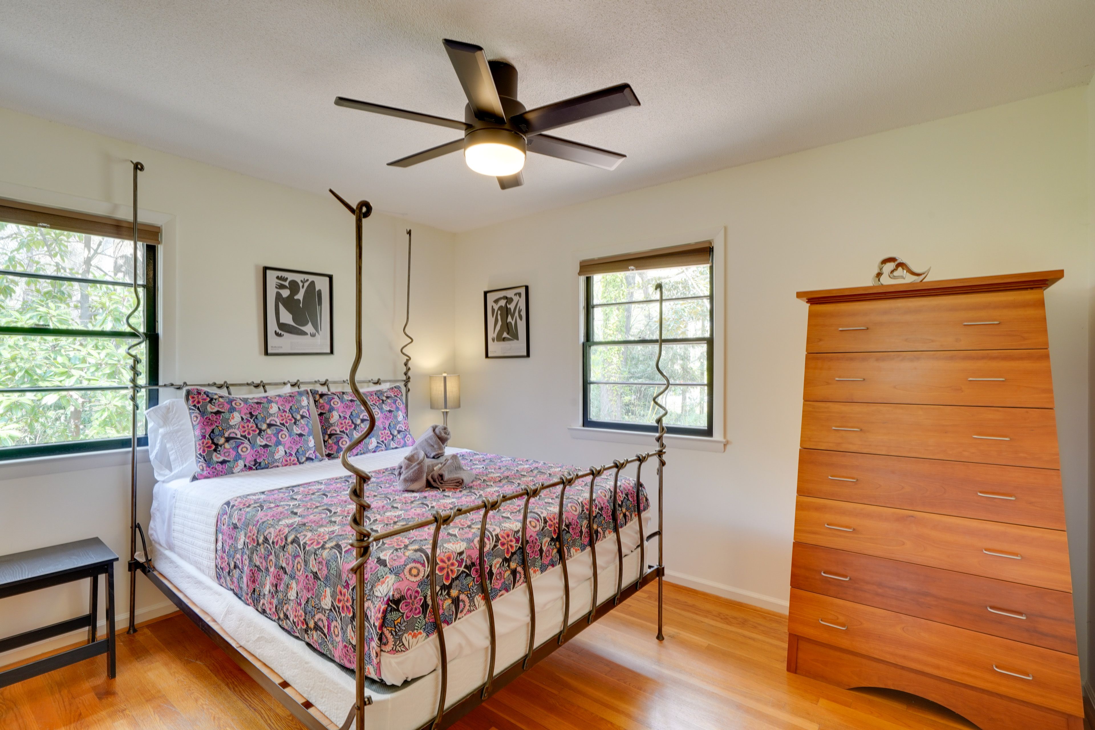 Bedroom 2 | Queen Bed | Main Level