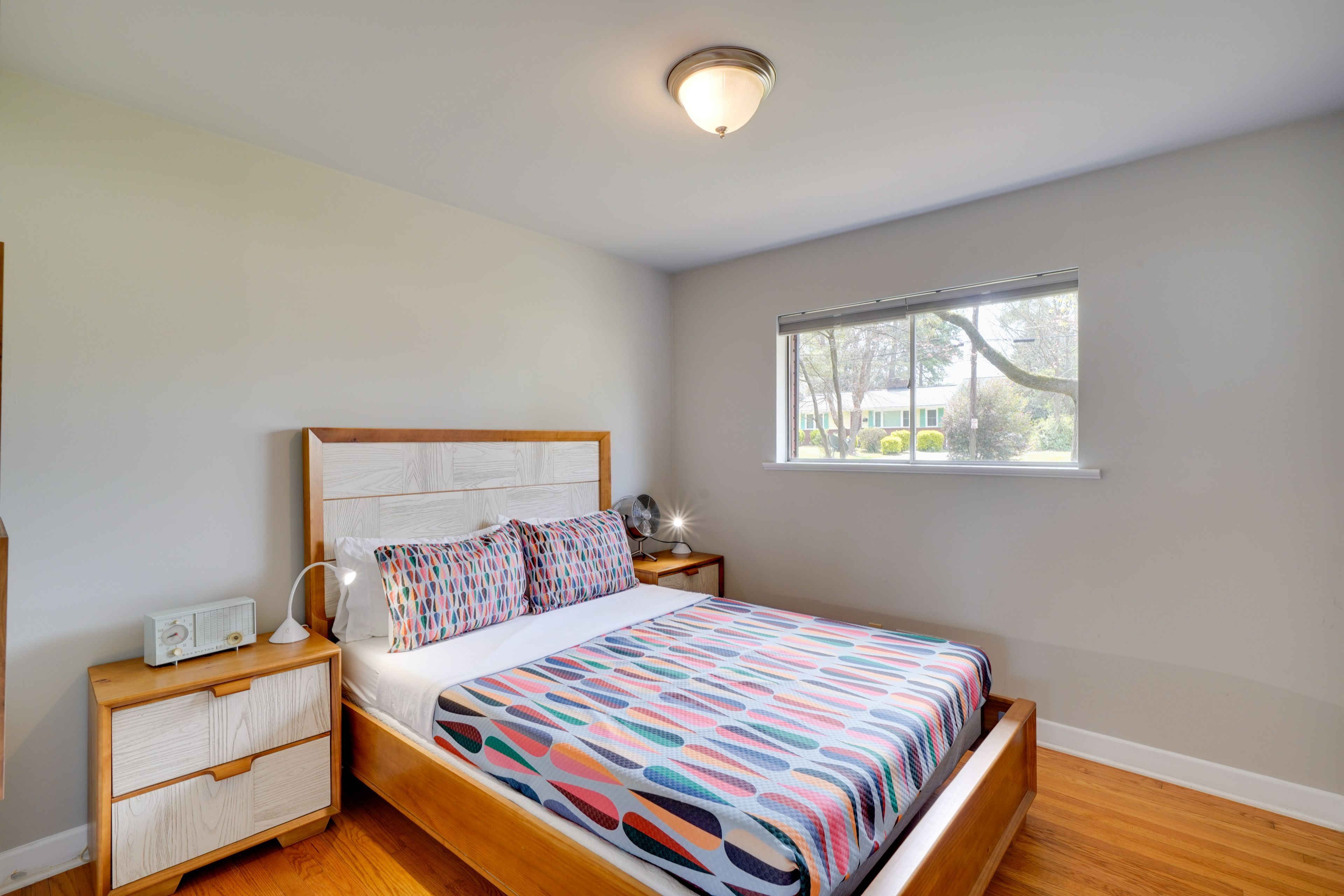 Bedroom 2 | Queen Bed | Main Level