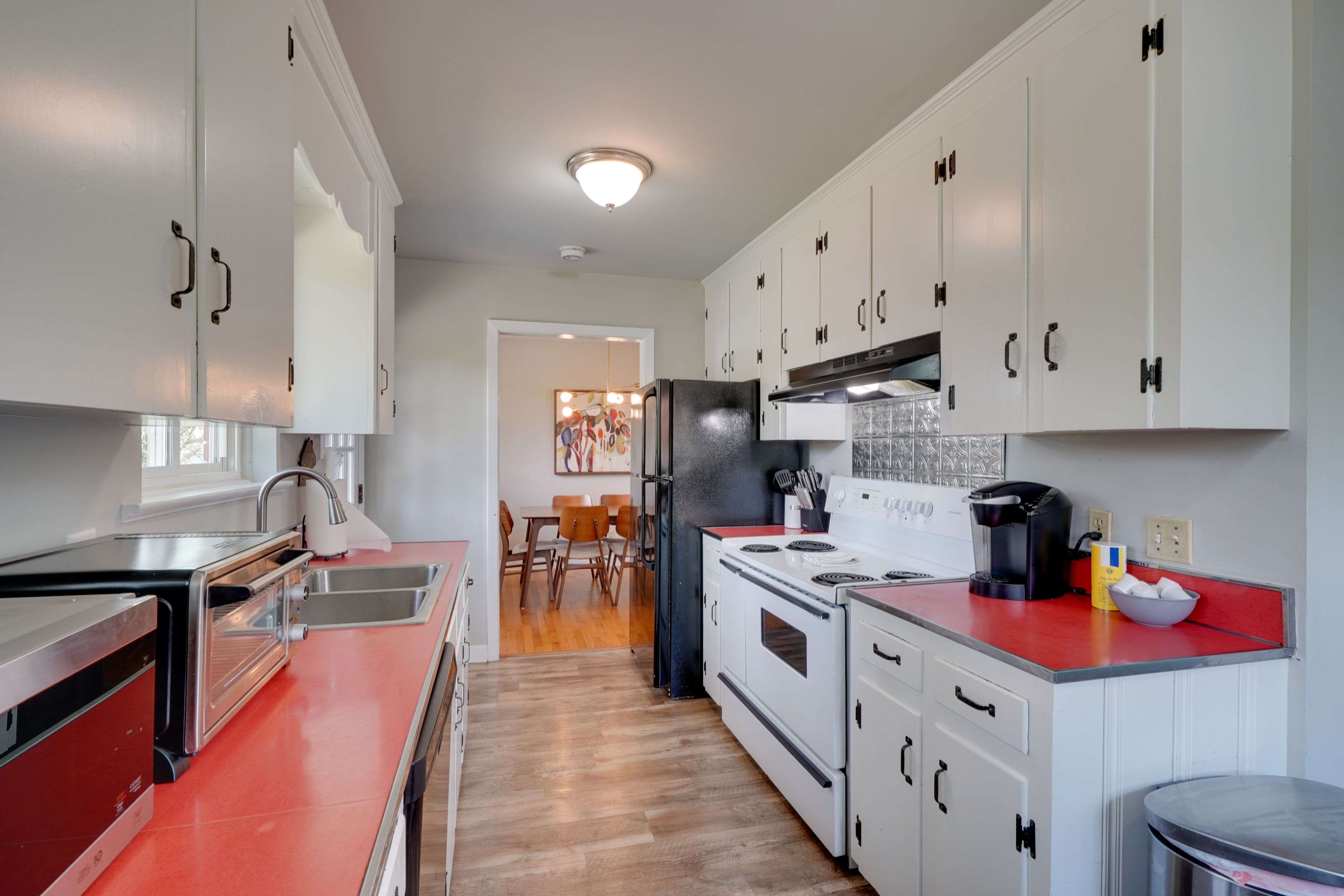 Kitchen | Dishwasher | Main Level