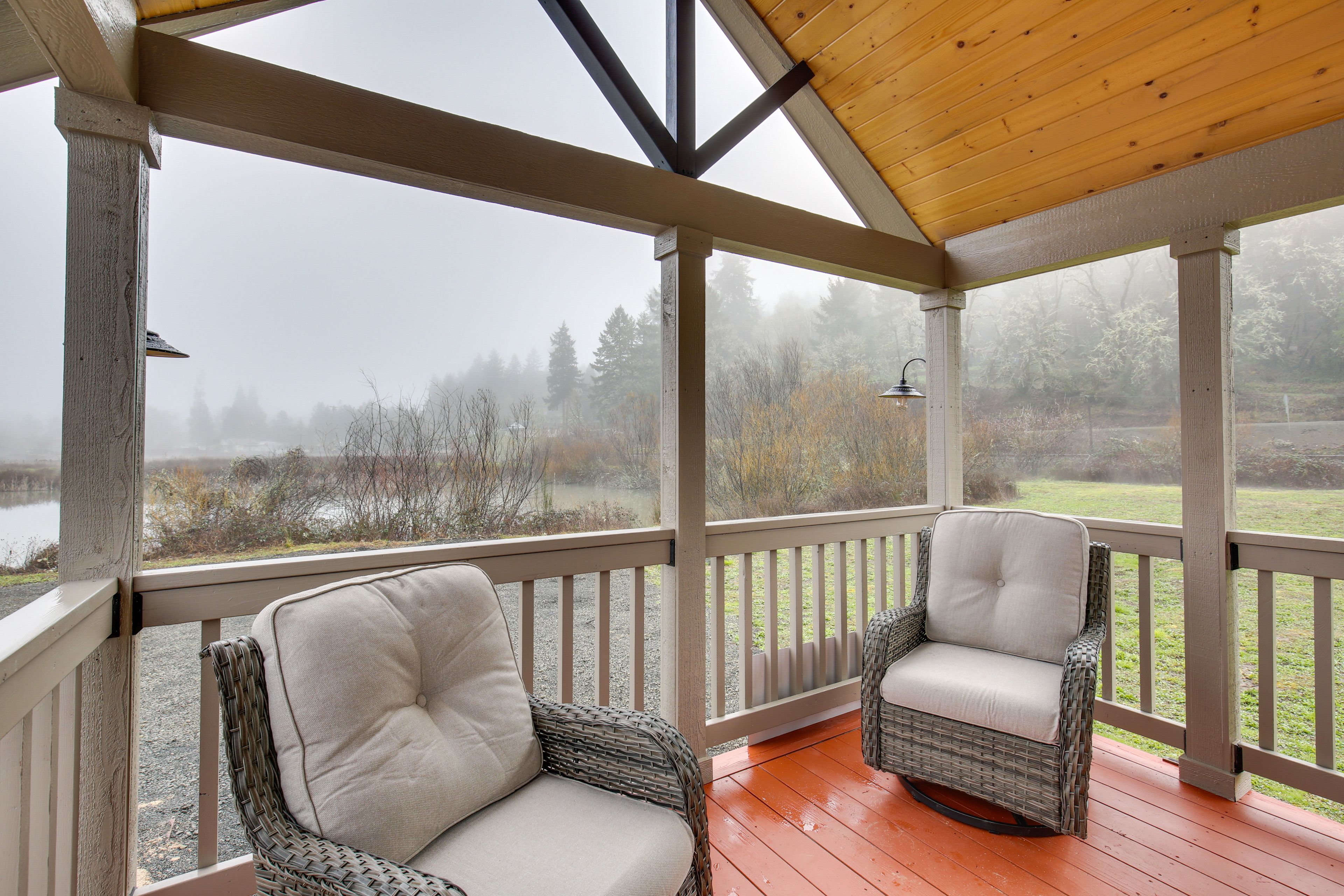 Furnished Private Deck