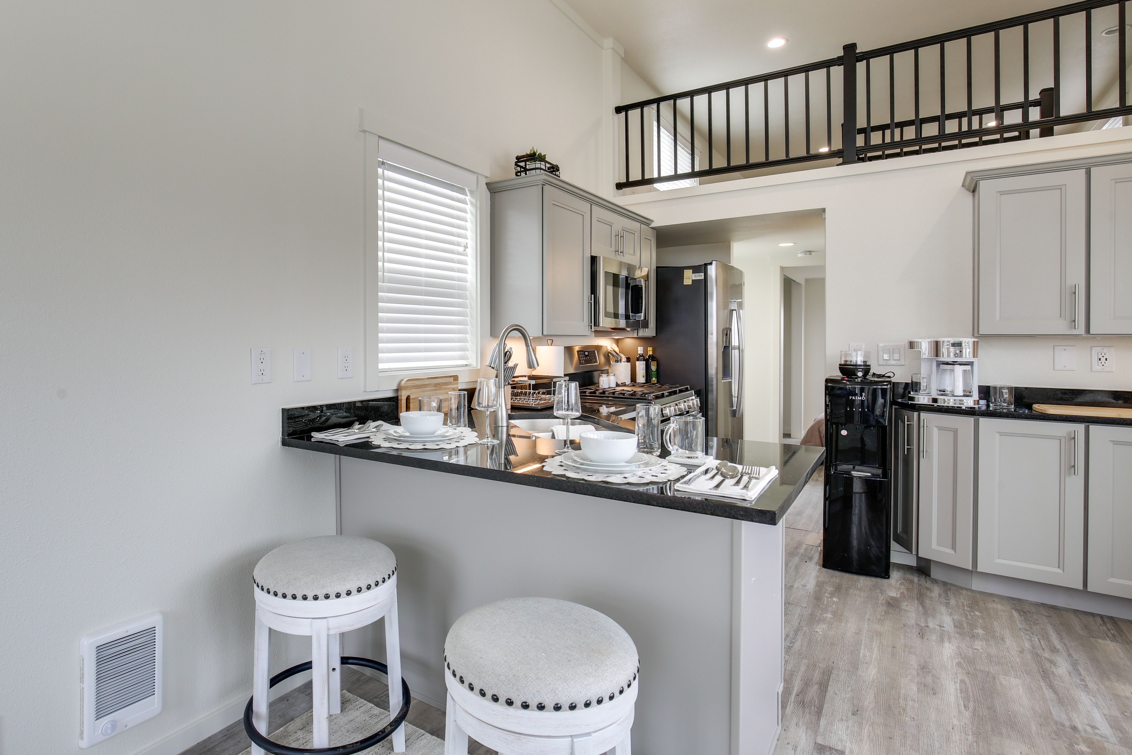 Kitchen | Breakfast Bar | Coffee Maker | 1st Floor