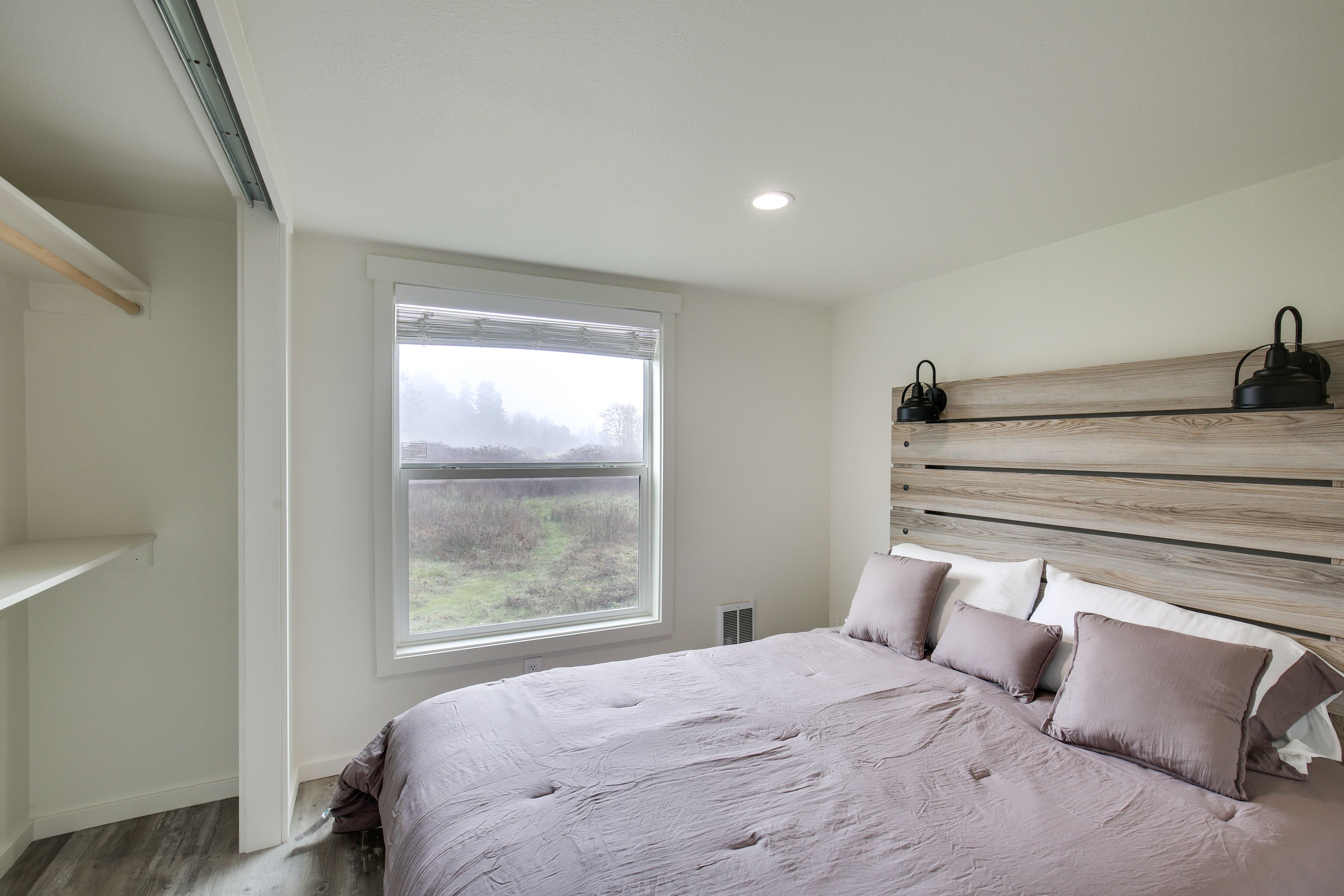 Bedroom | Queen Bed | 1st Floor