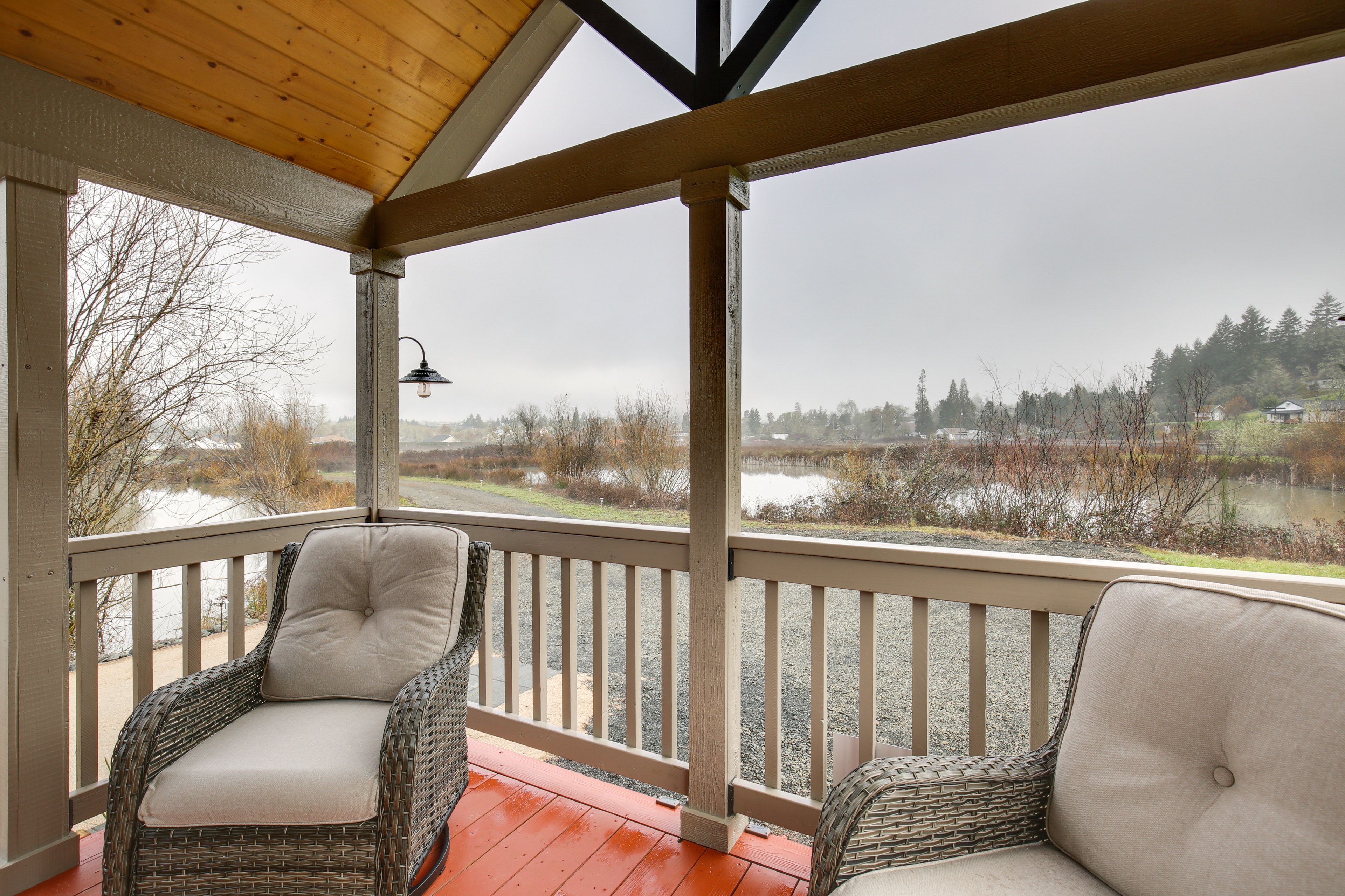 Private Deck | Outdoor Seating