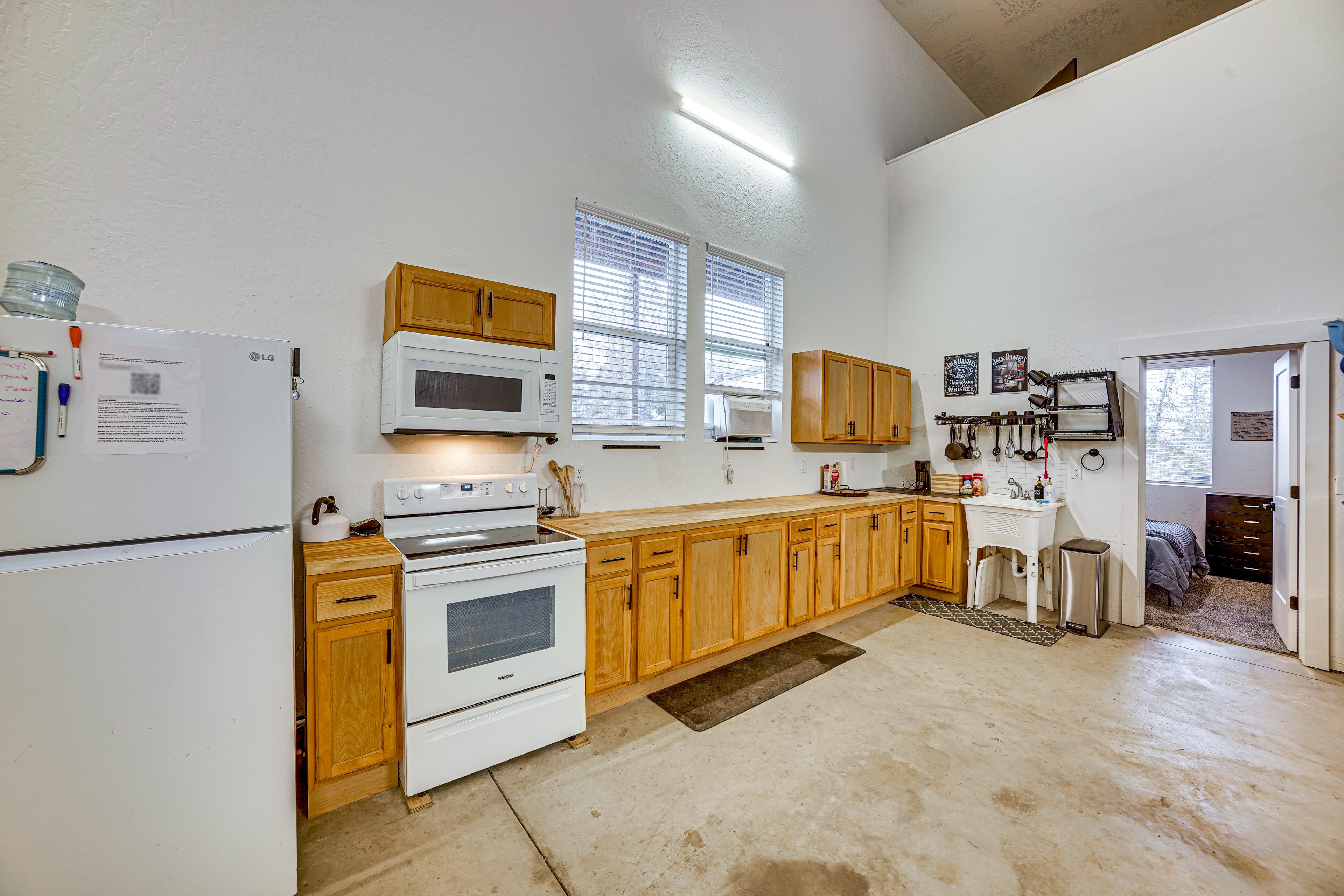 Kitchen | Cooking Basics | Coffee Maker | 1st Floor