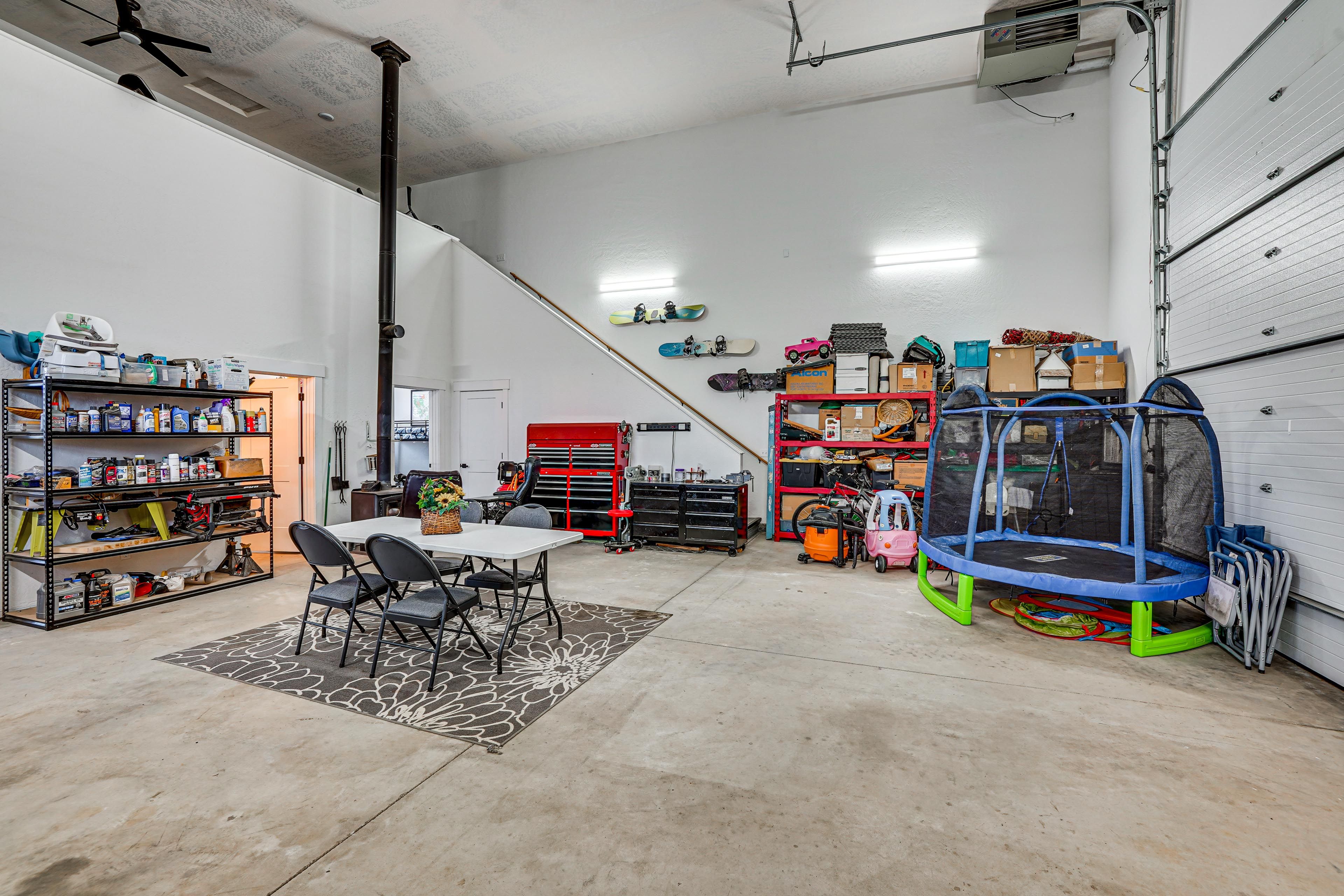 Guest Unit Interior | Dining Area | 1st Floor