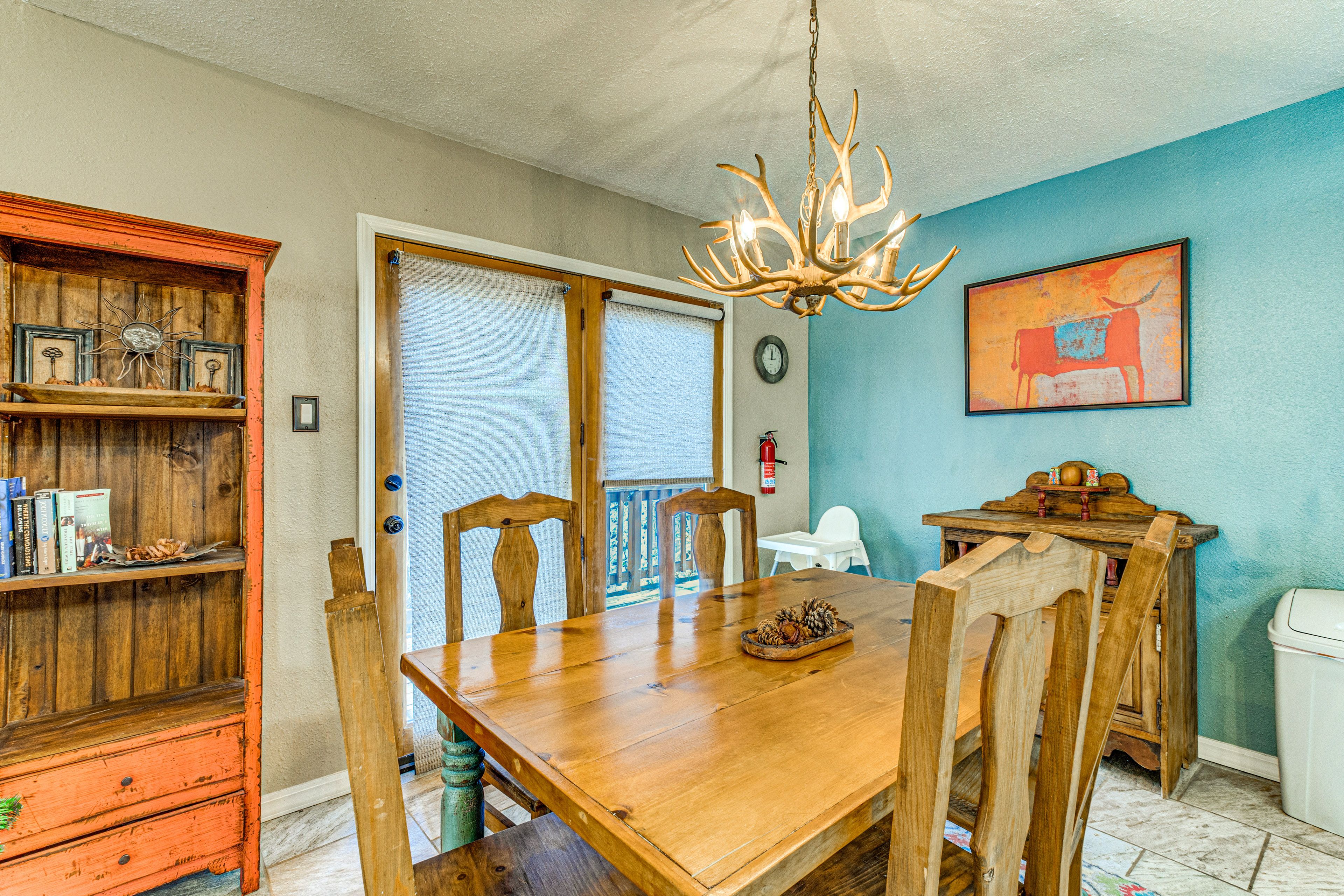 Dining Area | Main Level