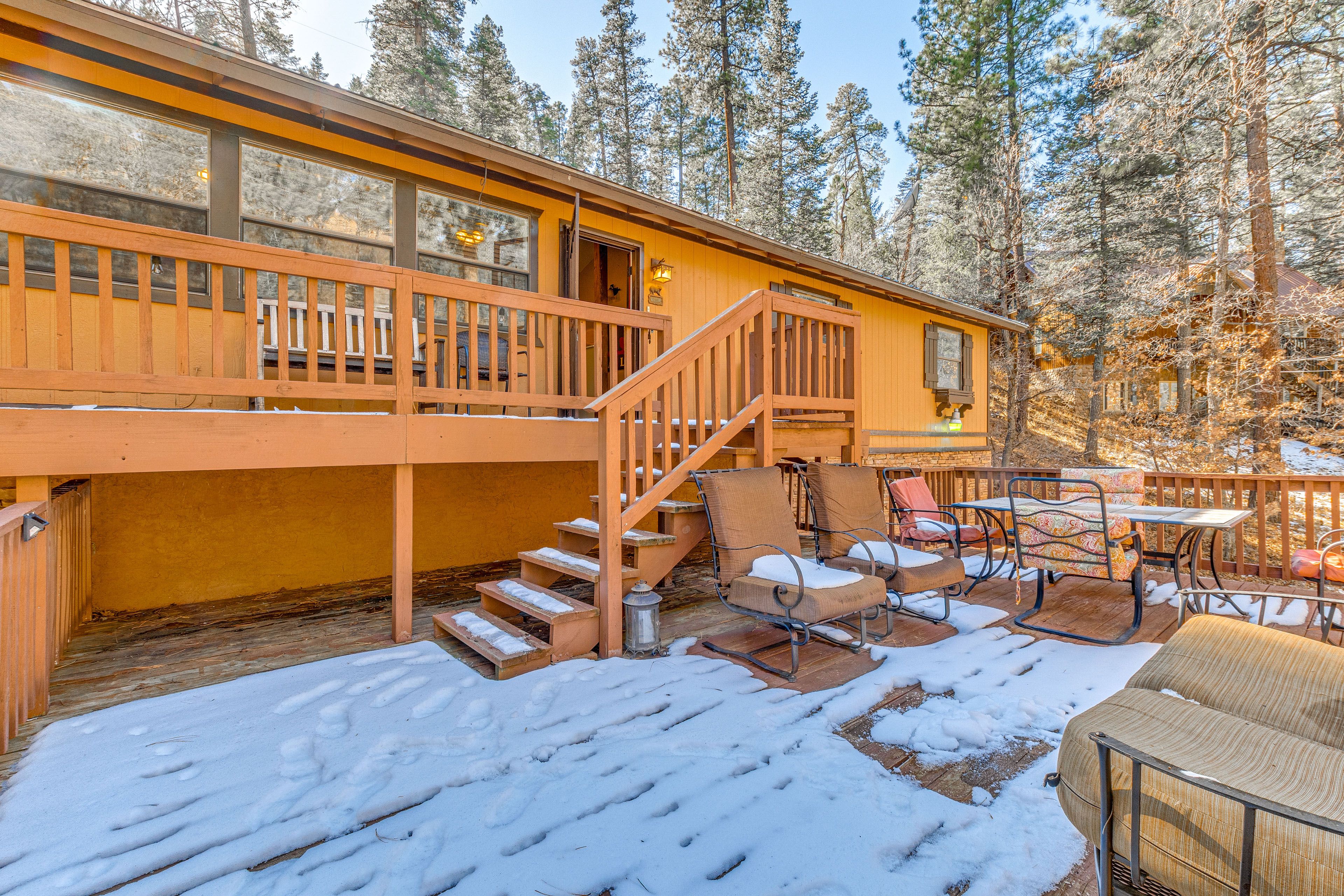 Private Deck | Outdoor Seating | Gas Grill