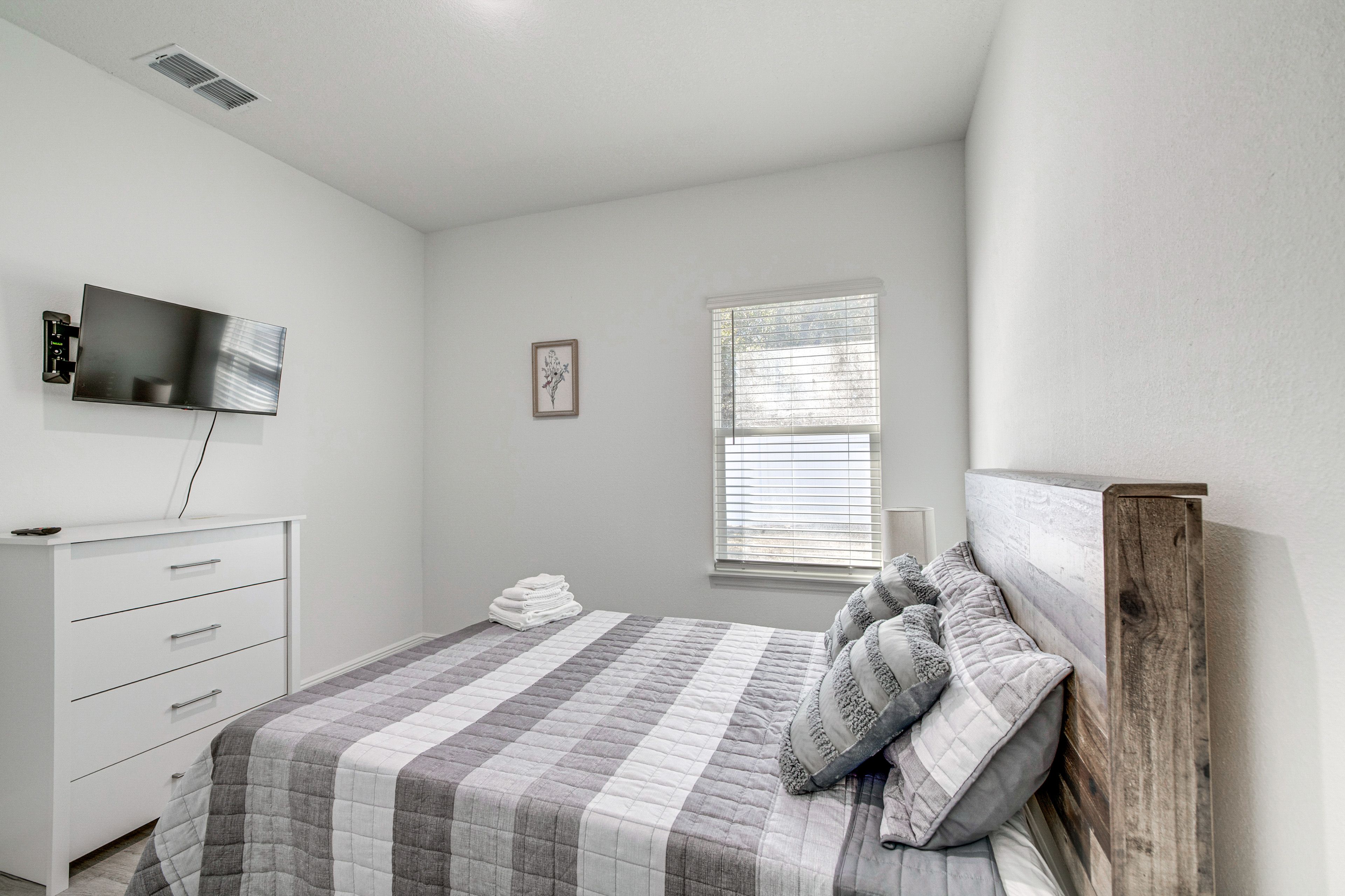 Bedroom 3 | Full Bed