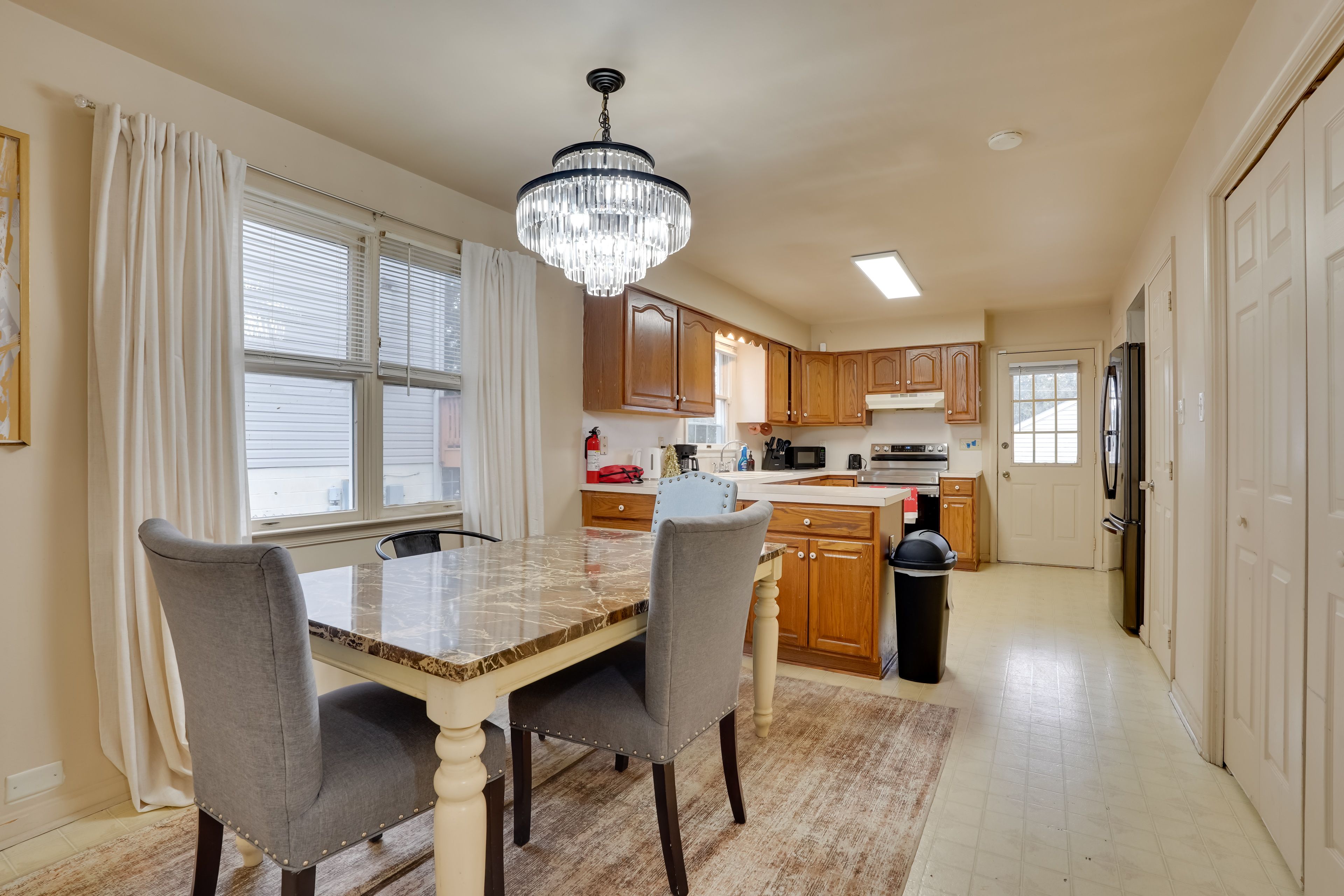Dining Area | Kitchen | Single-Story Unit