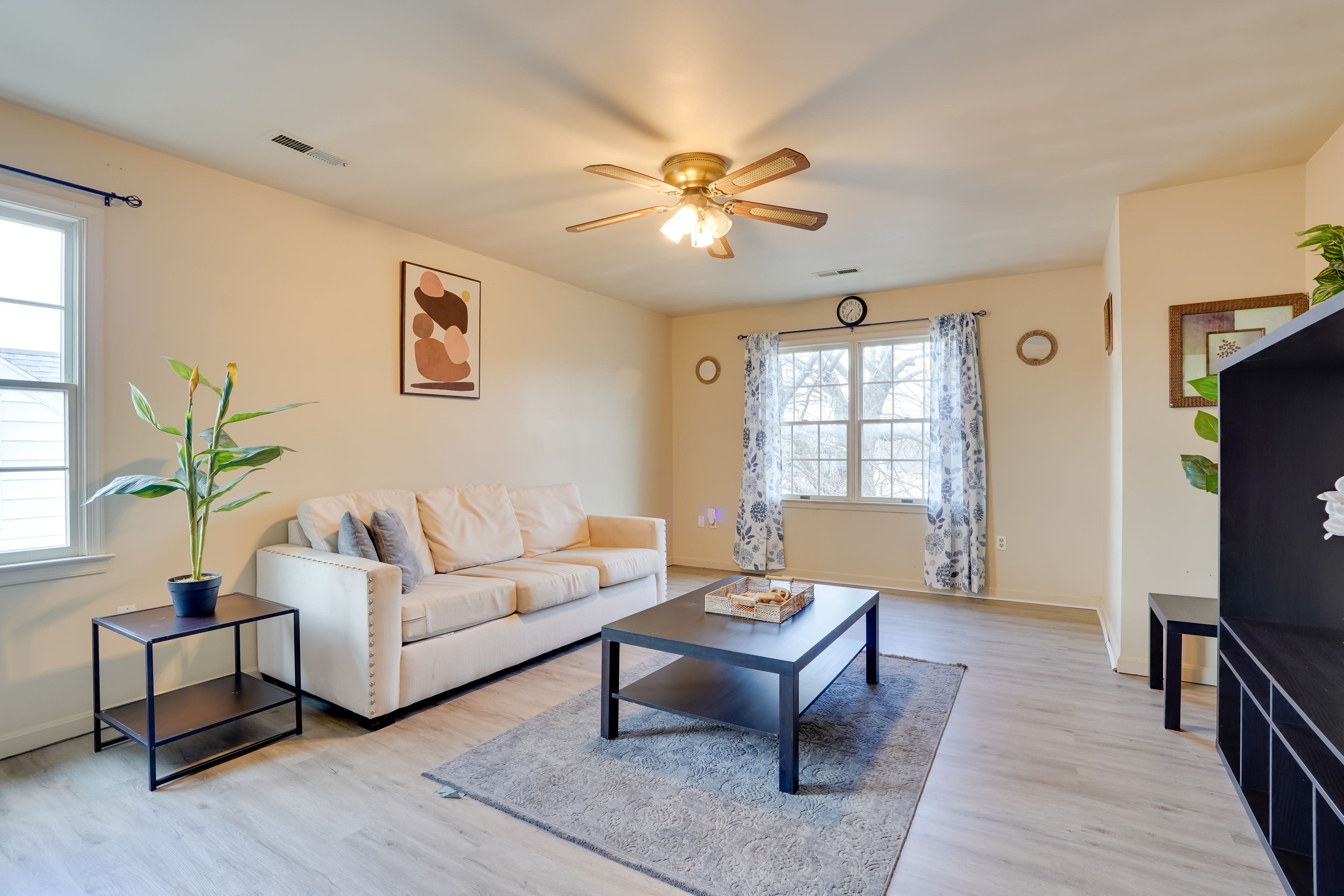 Hagerstown Vacation Rental | 2BR | 1BA | Stairs Required | 1,100 Sq Ft