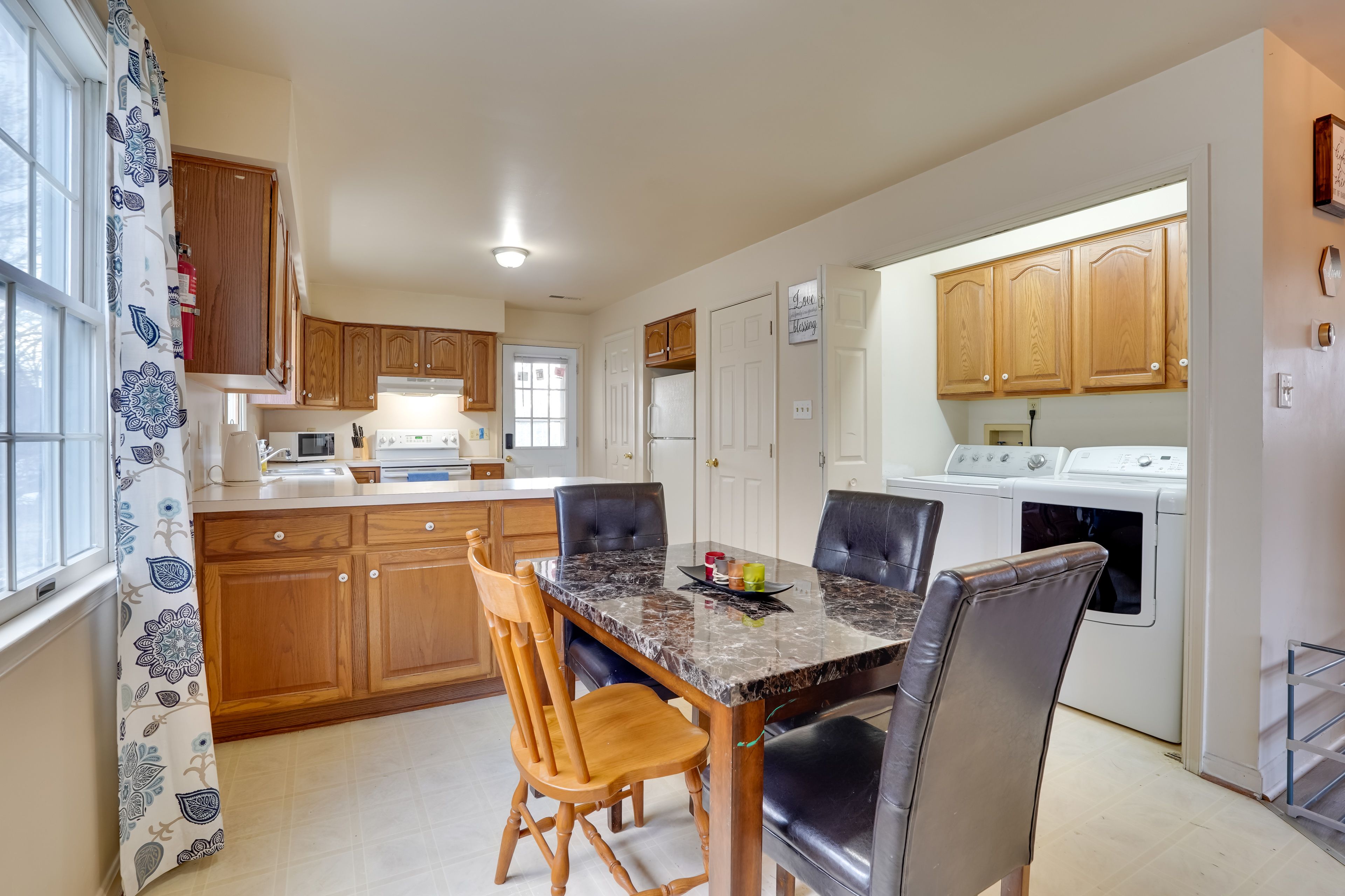 Dining Area | Kitchen | Washer/Dryer