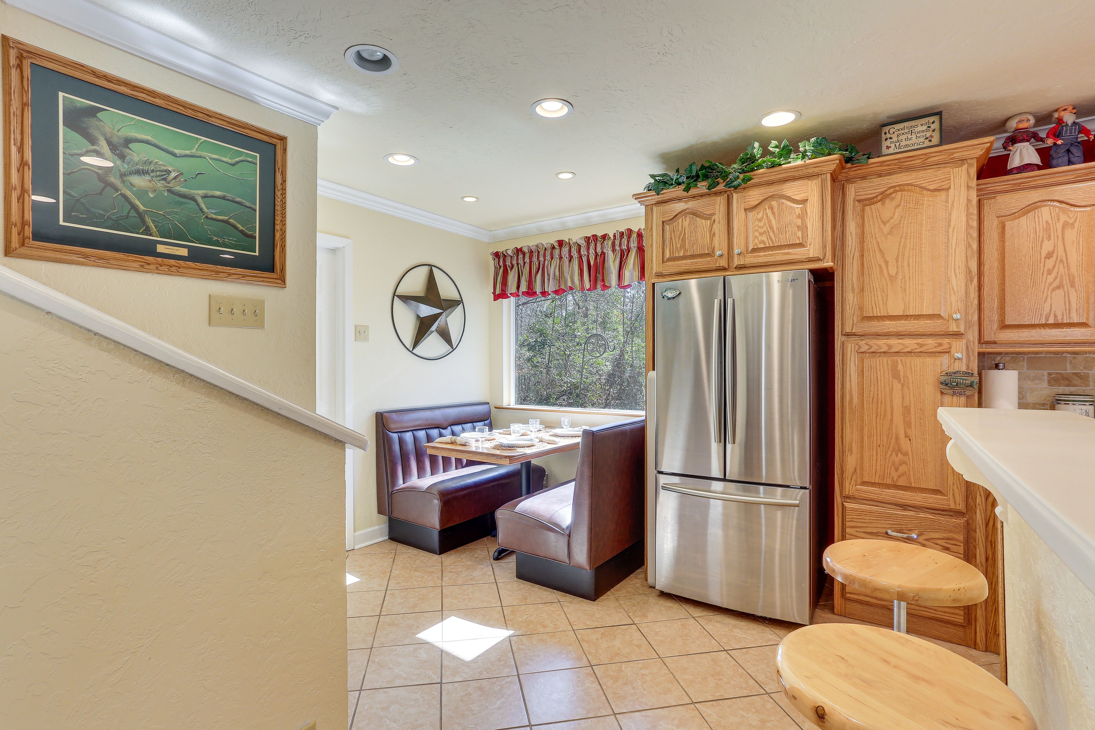 Dining Table | Breakfast Bar | 1st Floor