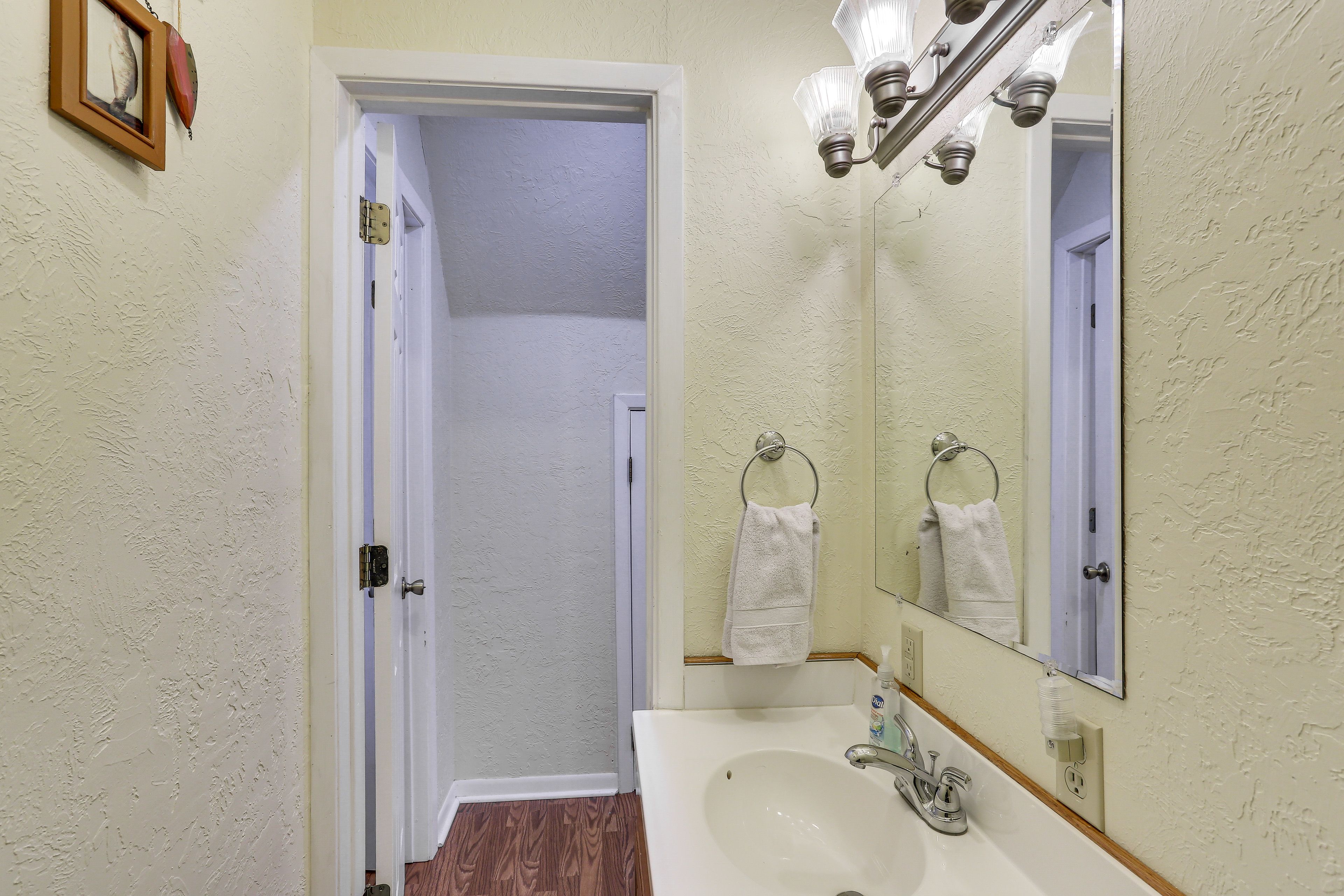 Half Bathroom | 2nd Floor