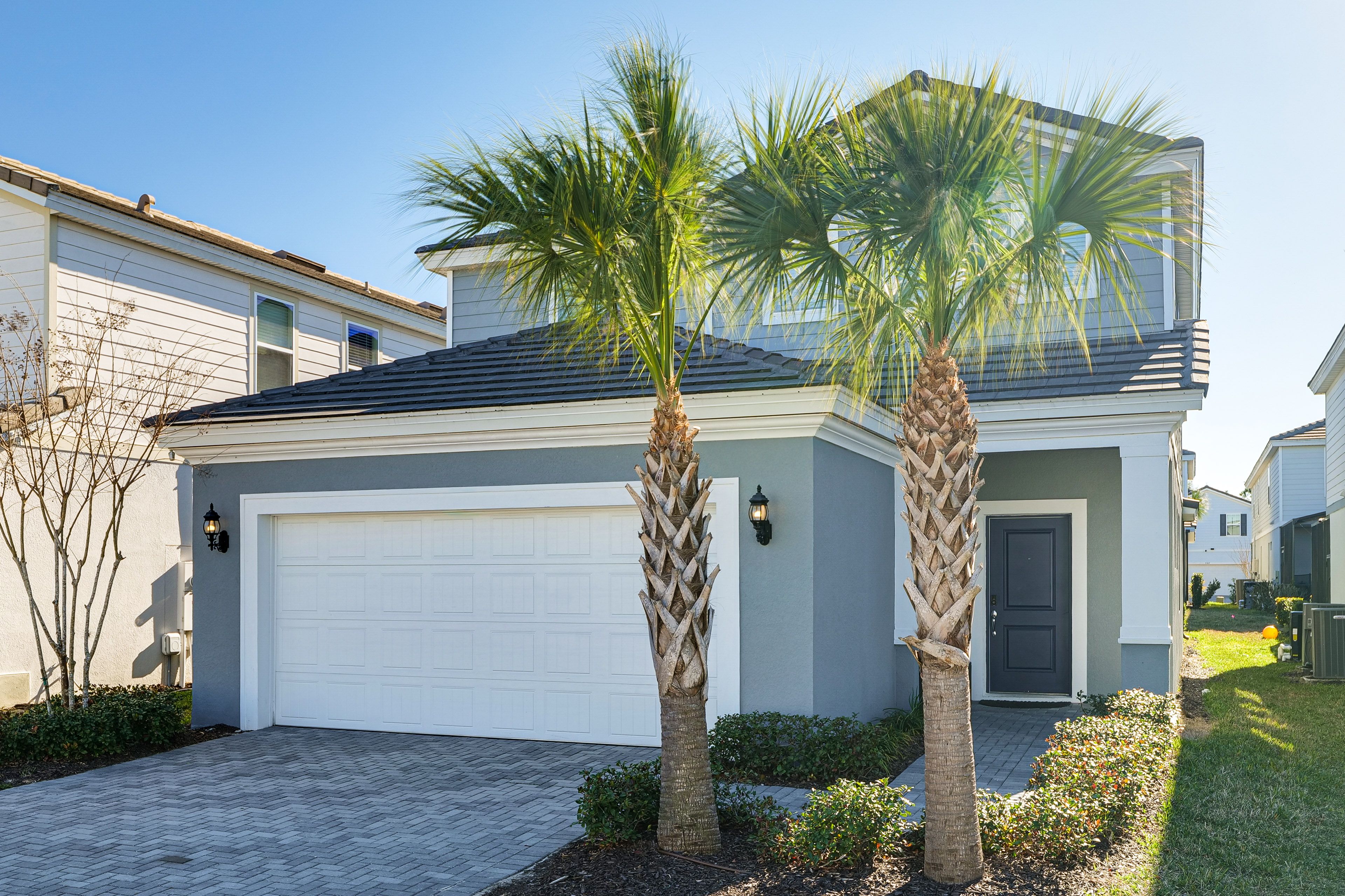 Parking | Garage (2 Vehicles) | Driveway (2 Vehicles)