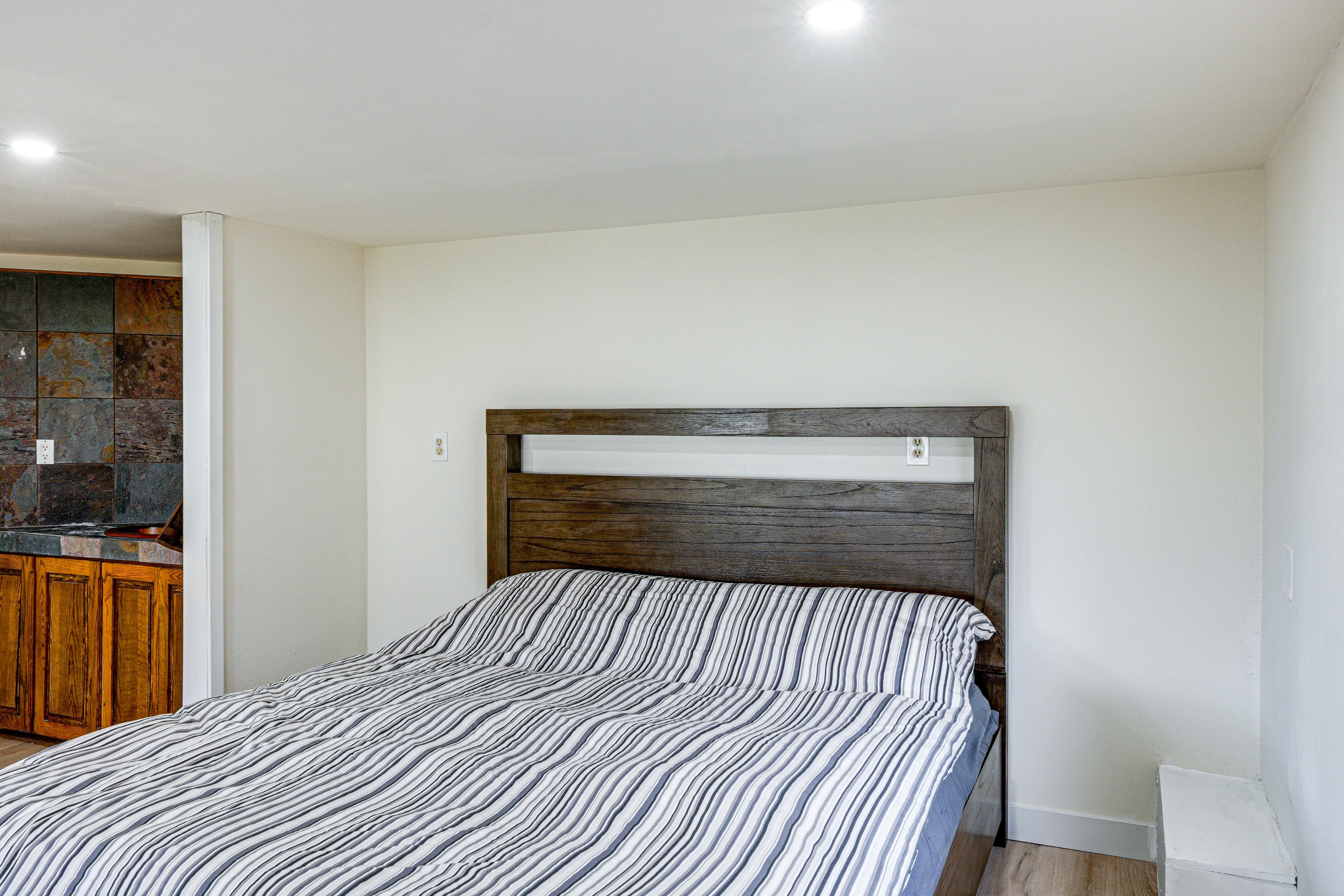 Bedroom 6 | King Bed | Lower Level