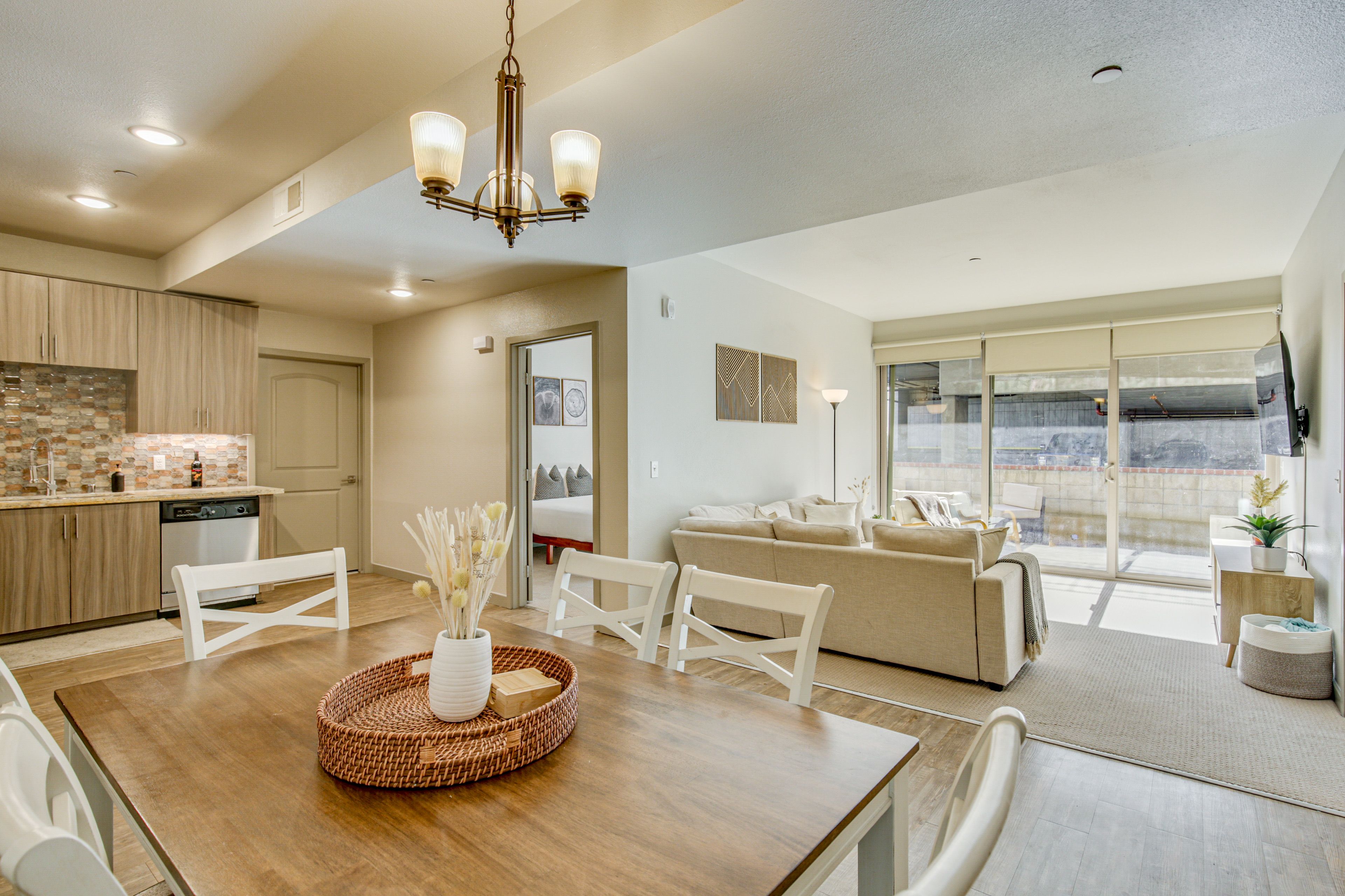 Interior | Single-Level Condo