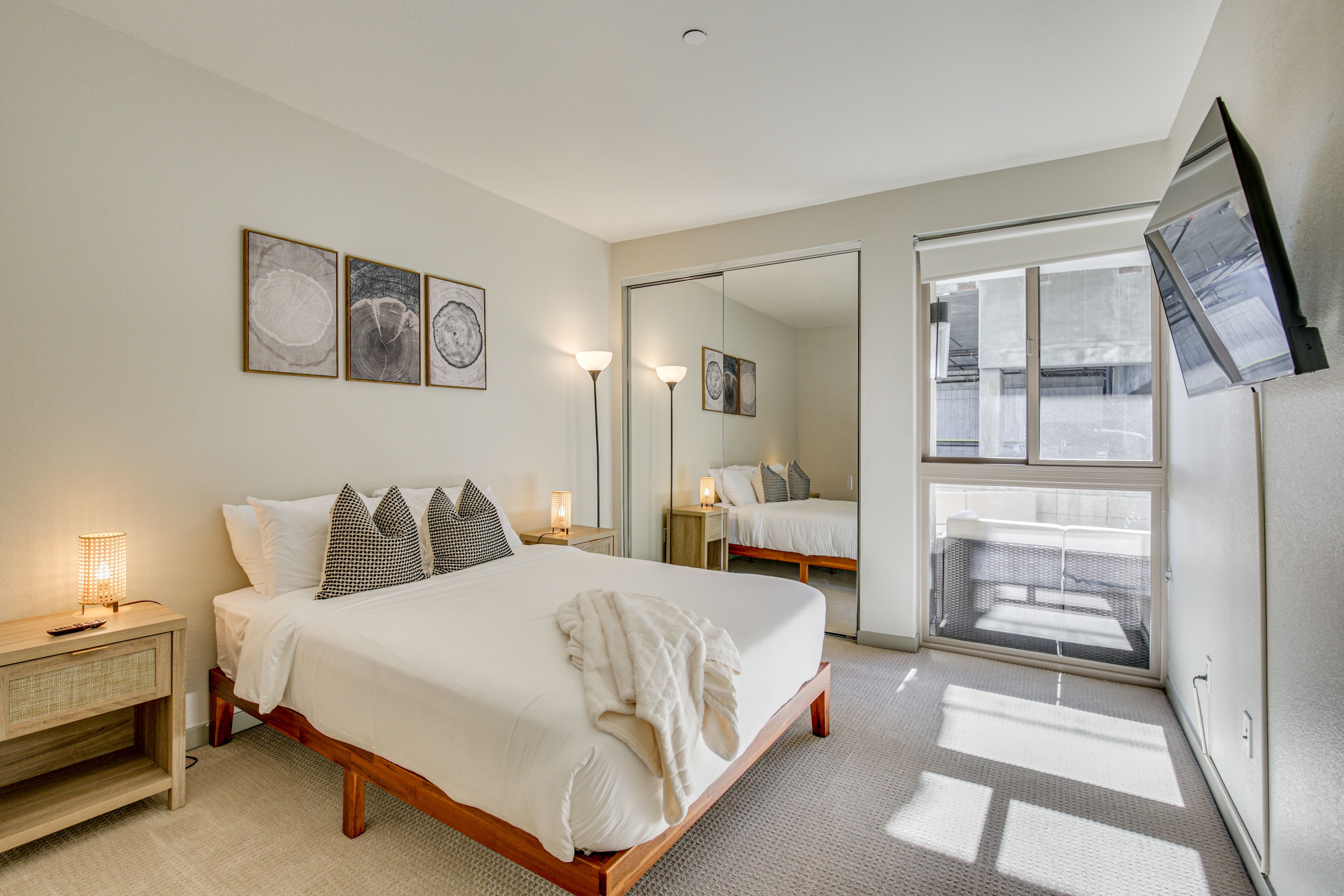 Bedroom 3 | Queen Bed