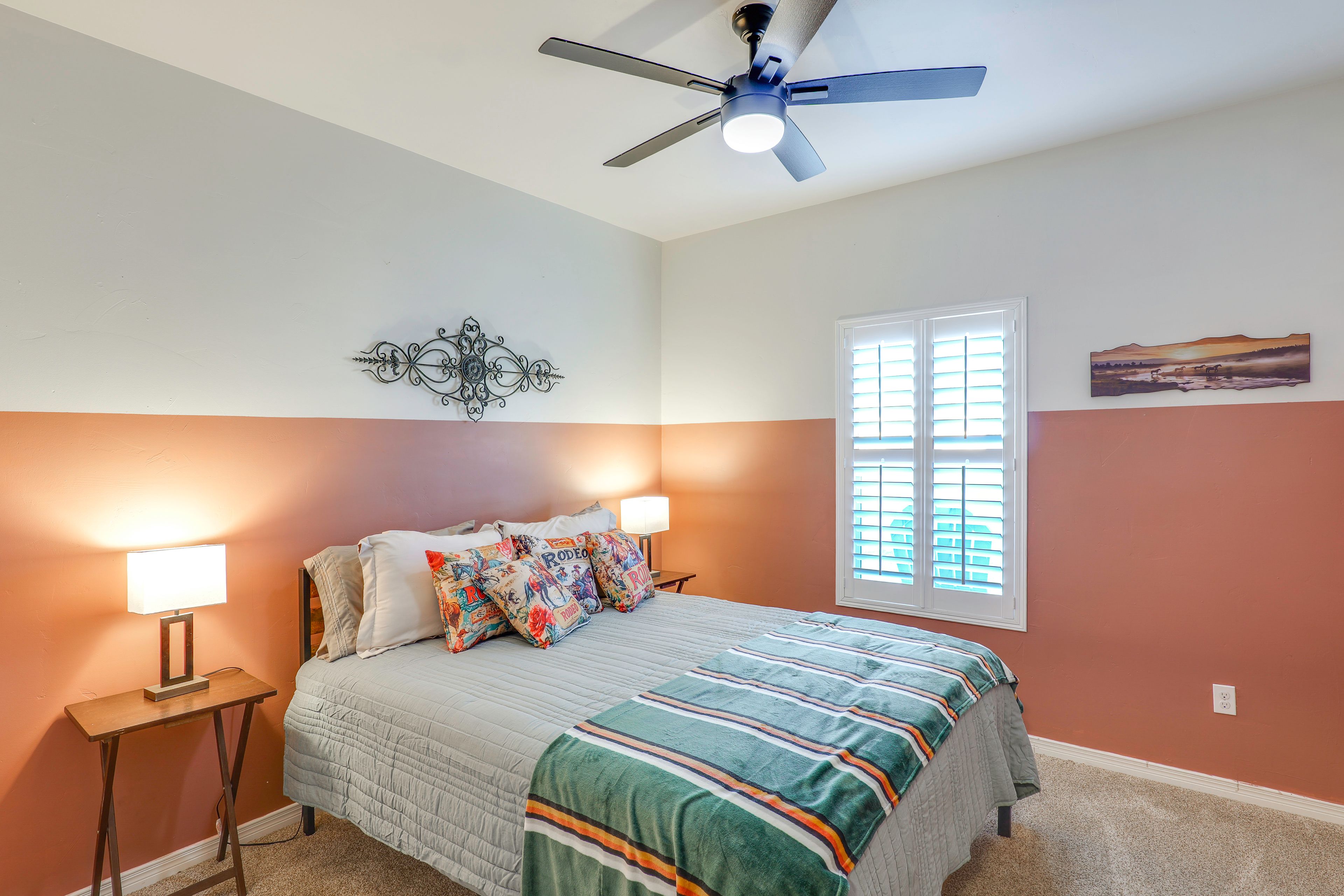 Bedroom 2 | Queen Bed