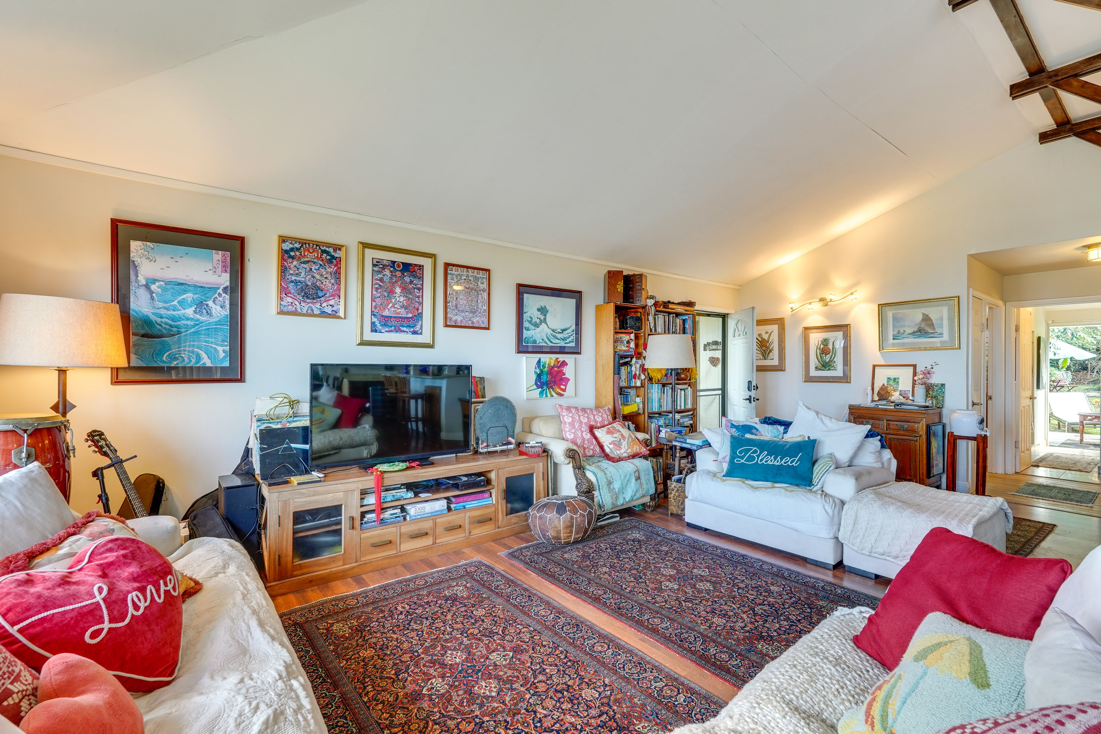 Living Room | Smart TV