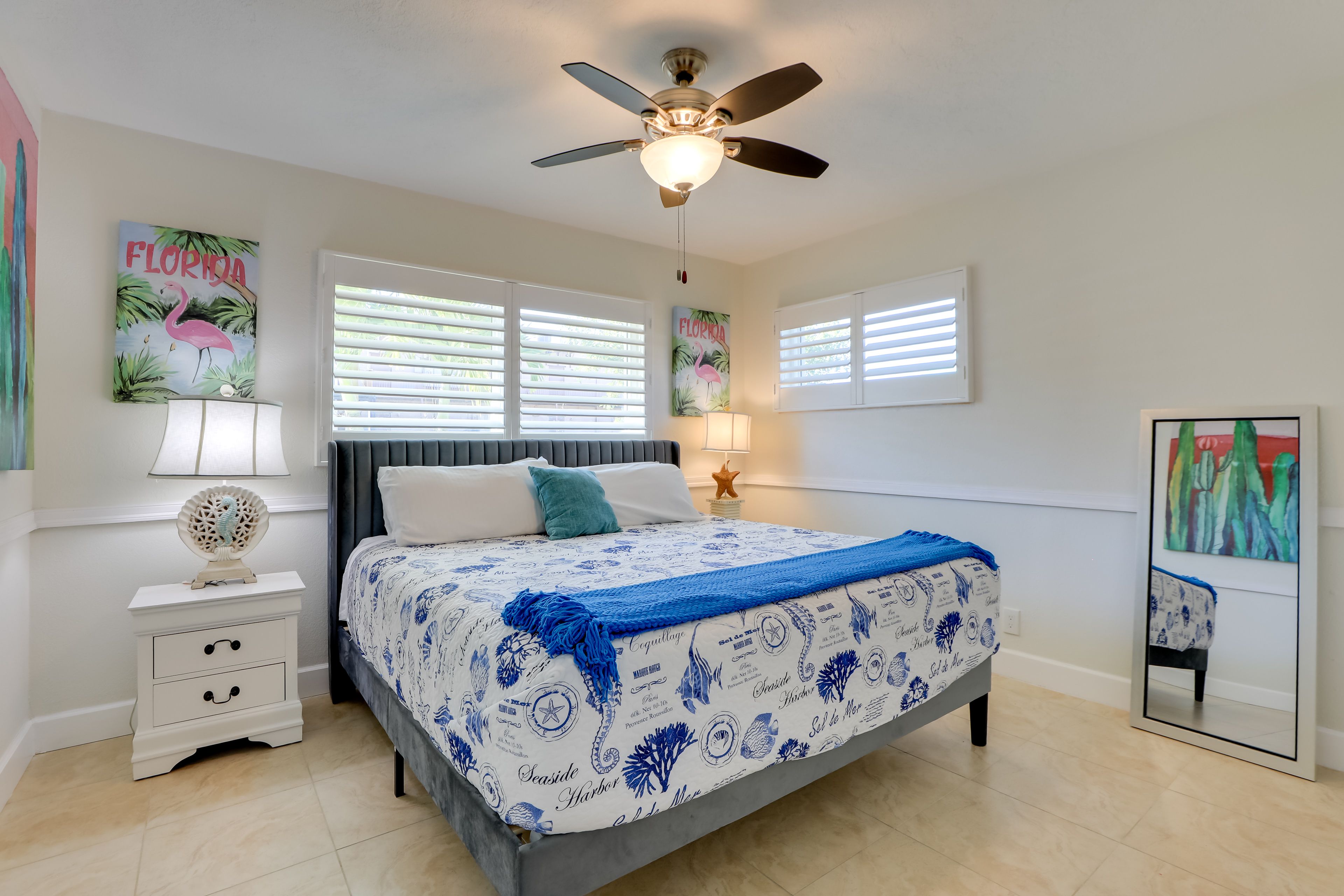 Bedroom 1 | King Bed