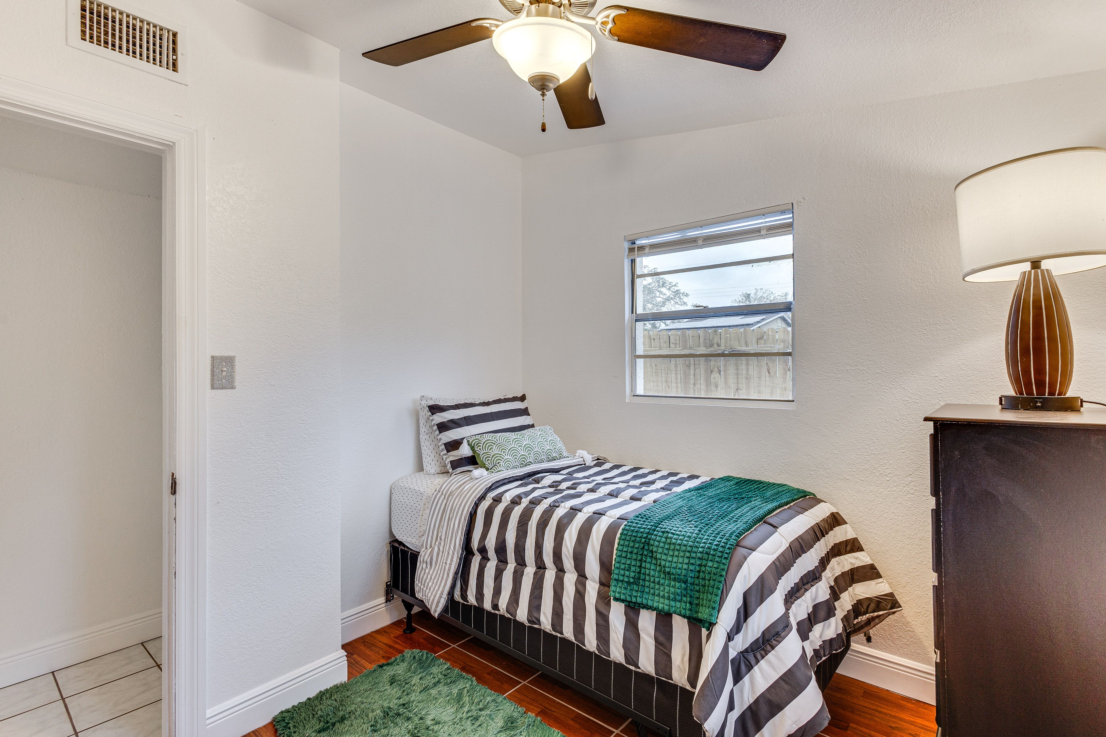 Bedroom 3 | Twin Bed