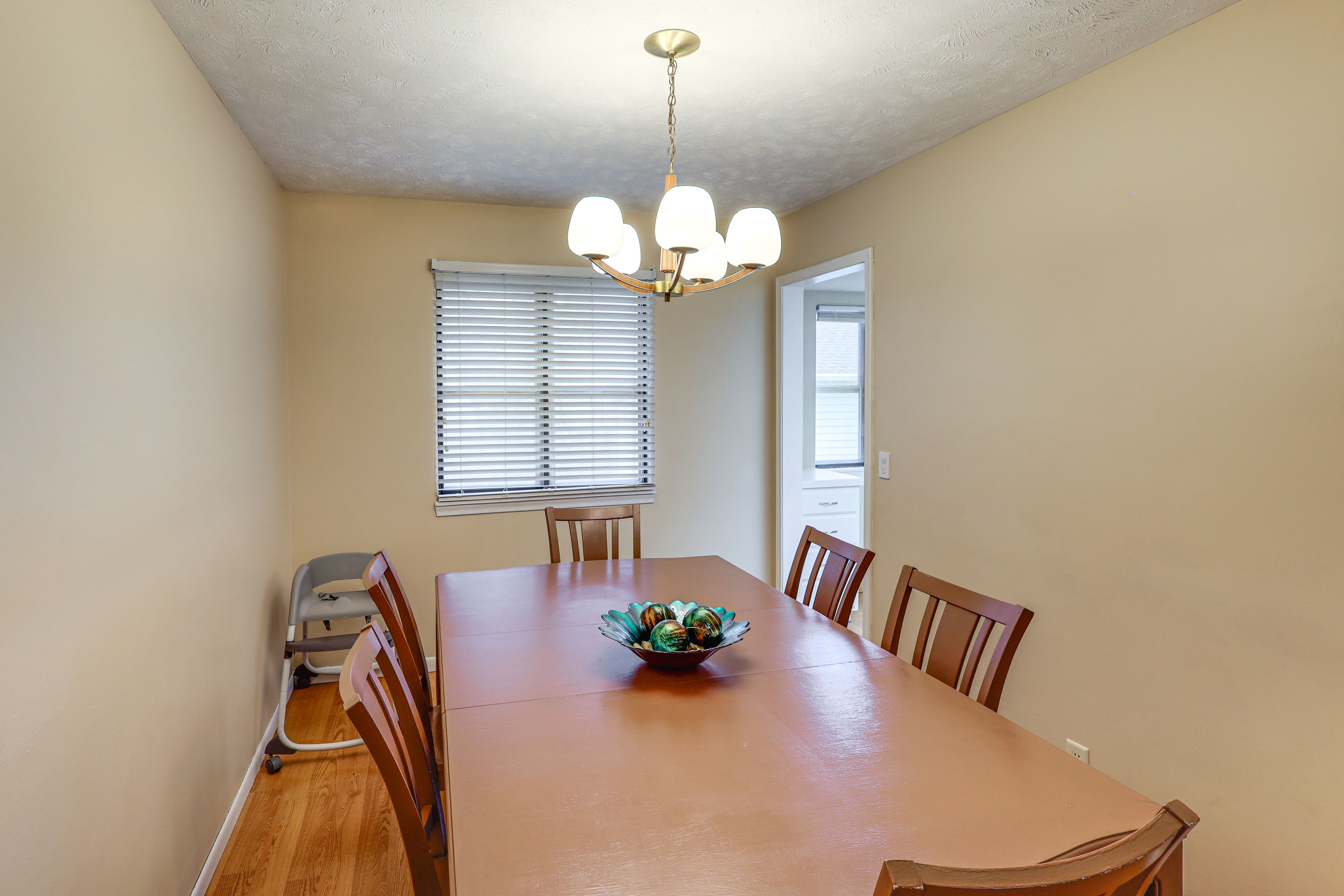 Dining Area | Dishware & Flatware | Upper Main Level