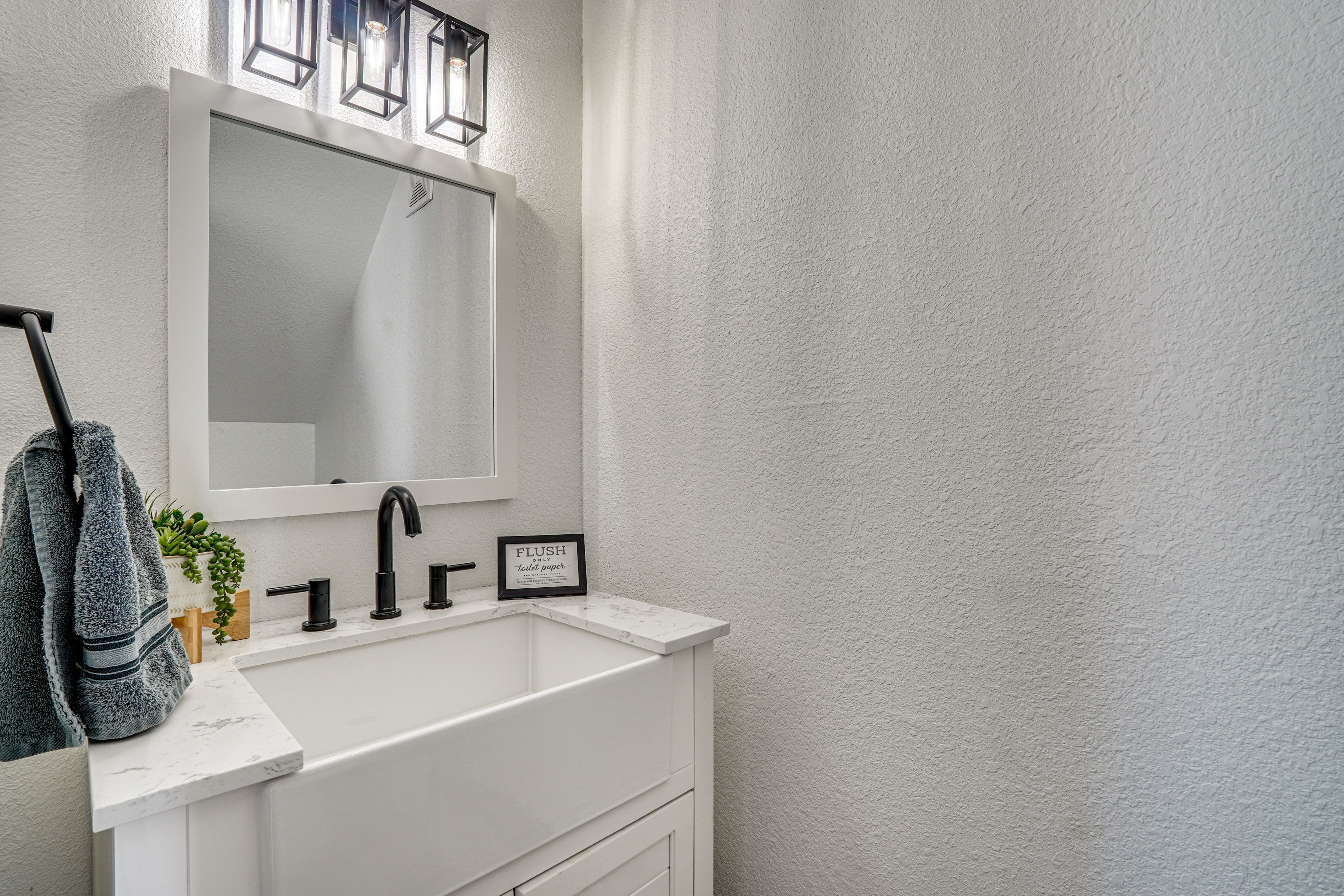 Half Bath | 1st Floor