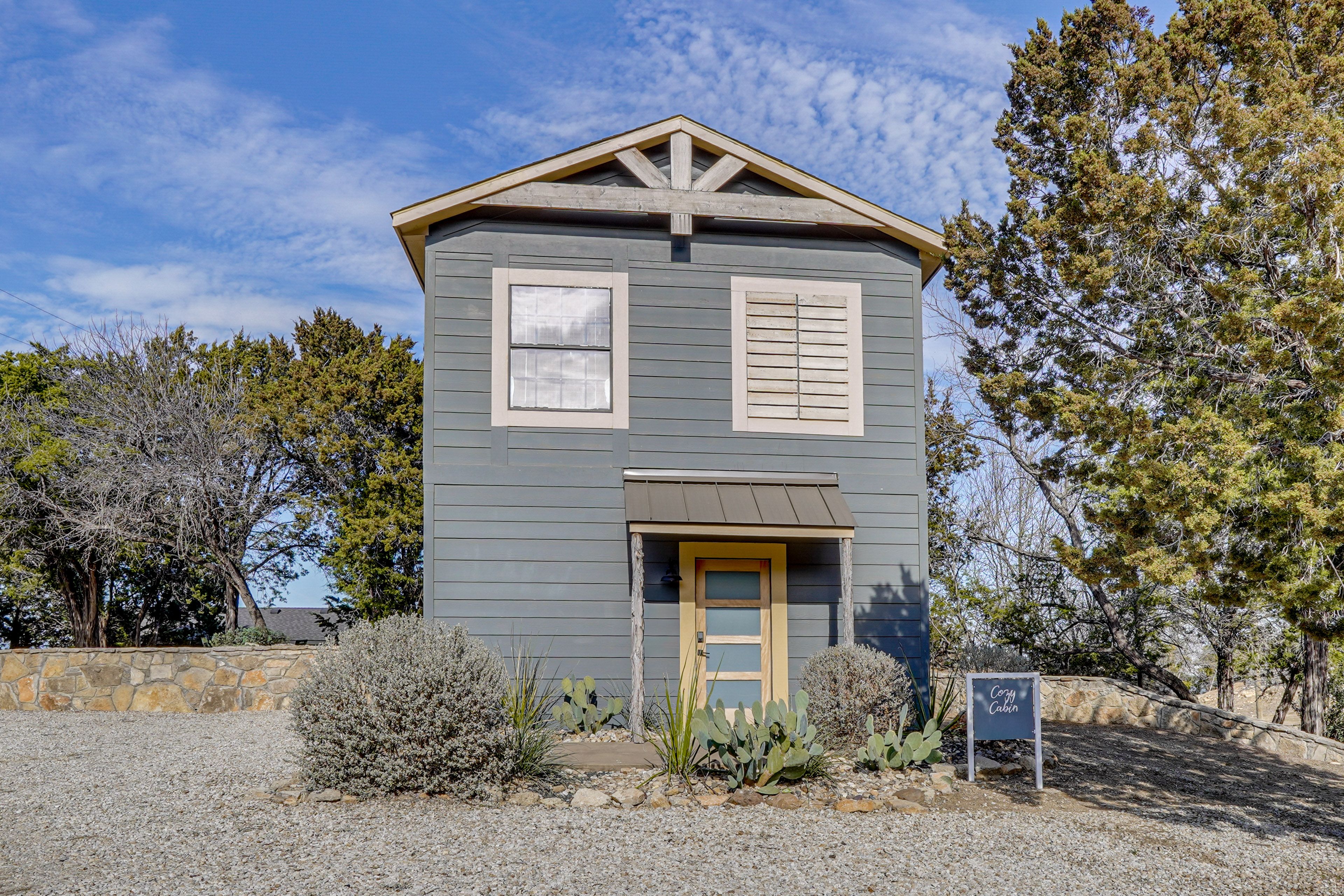 Driveway Parking | 4 Vehicles | Pavilion Parking | 3 Vehicles