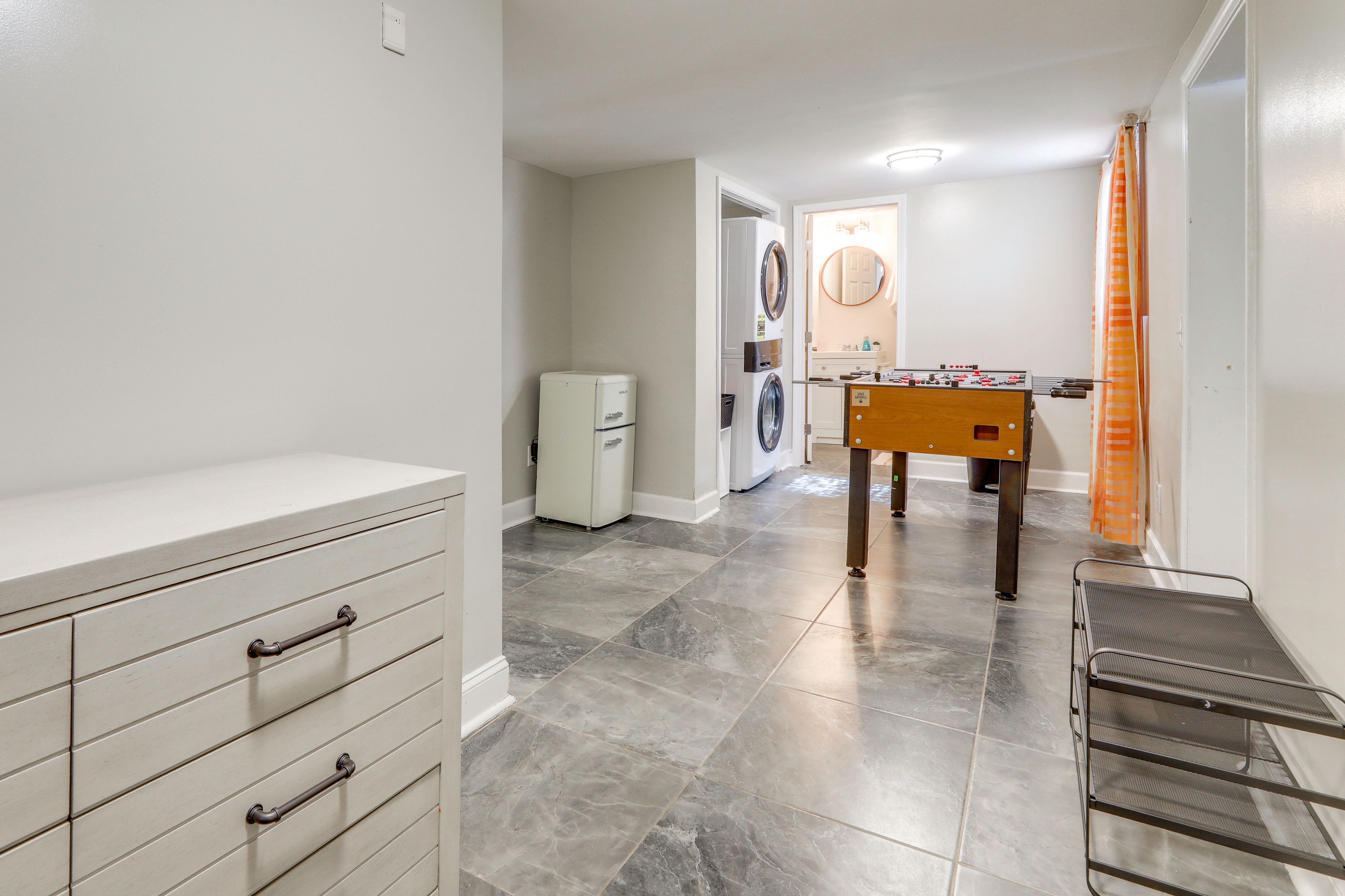 Game & Laundry Area | Lower Floor