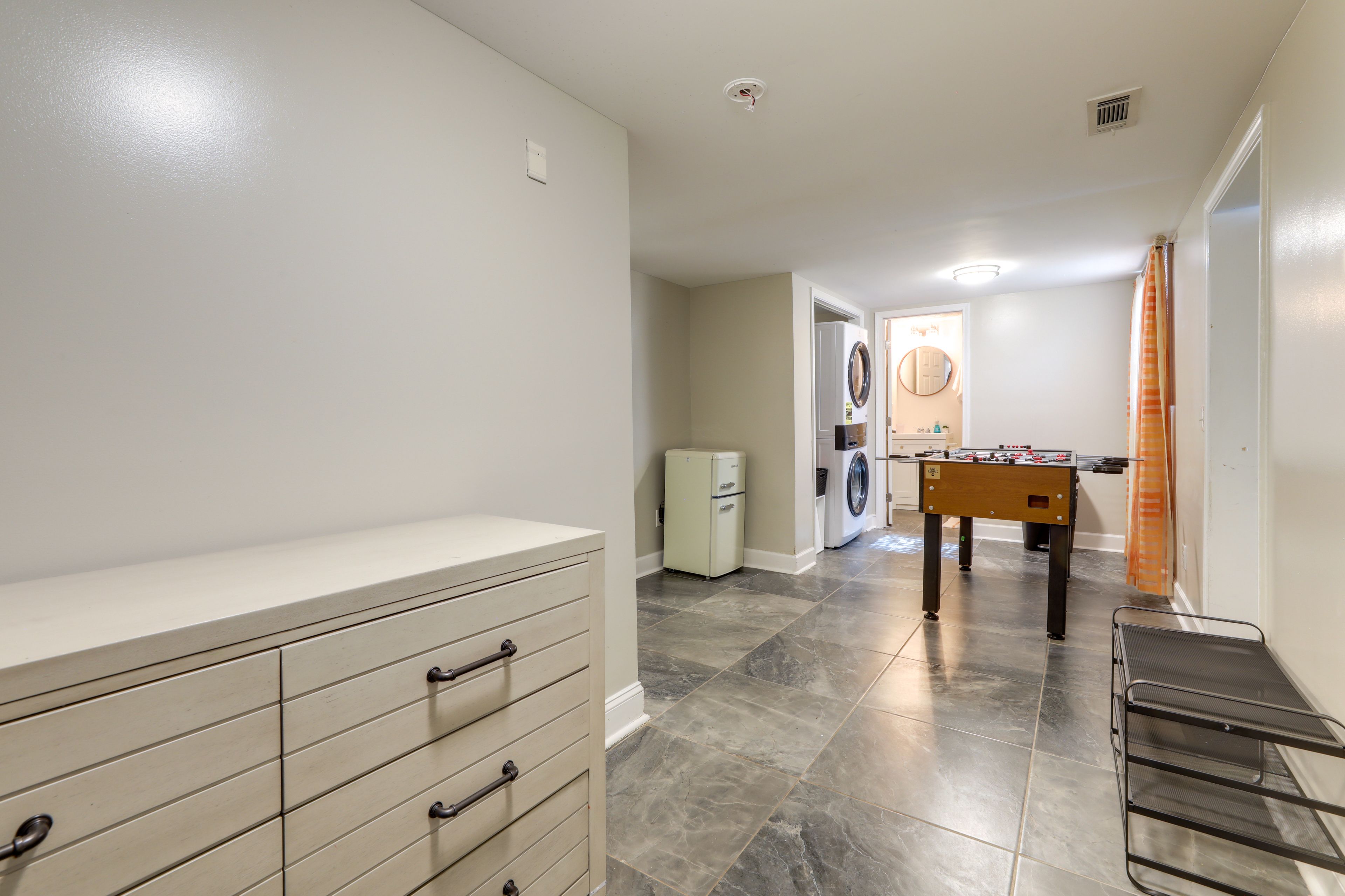 Game & Laundry Area | Lower Floor