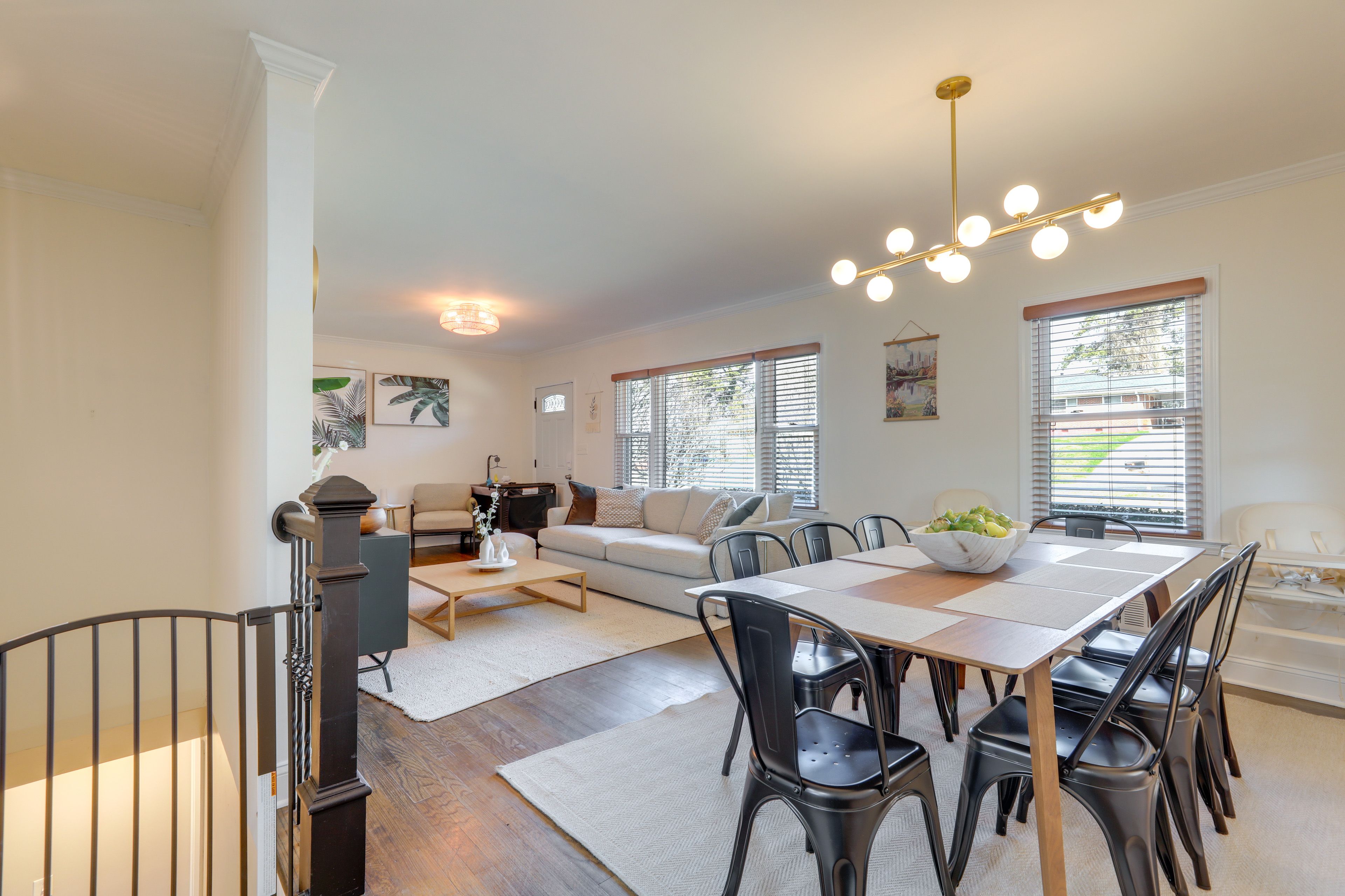 Dining Area | Main Floor