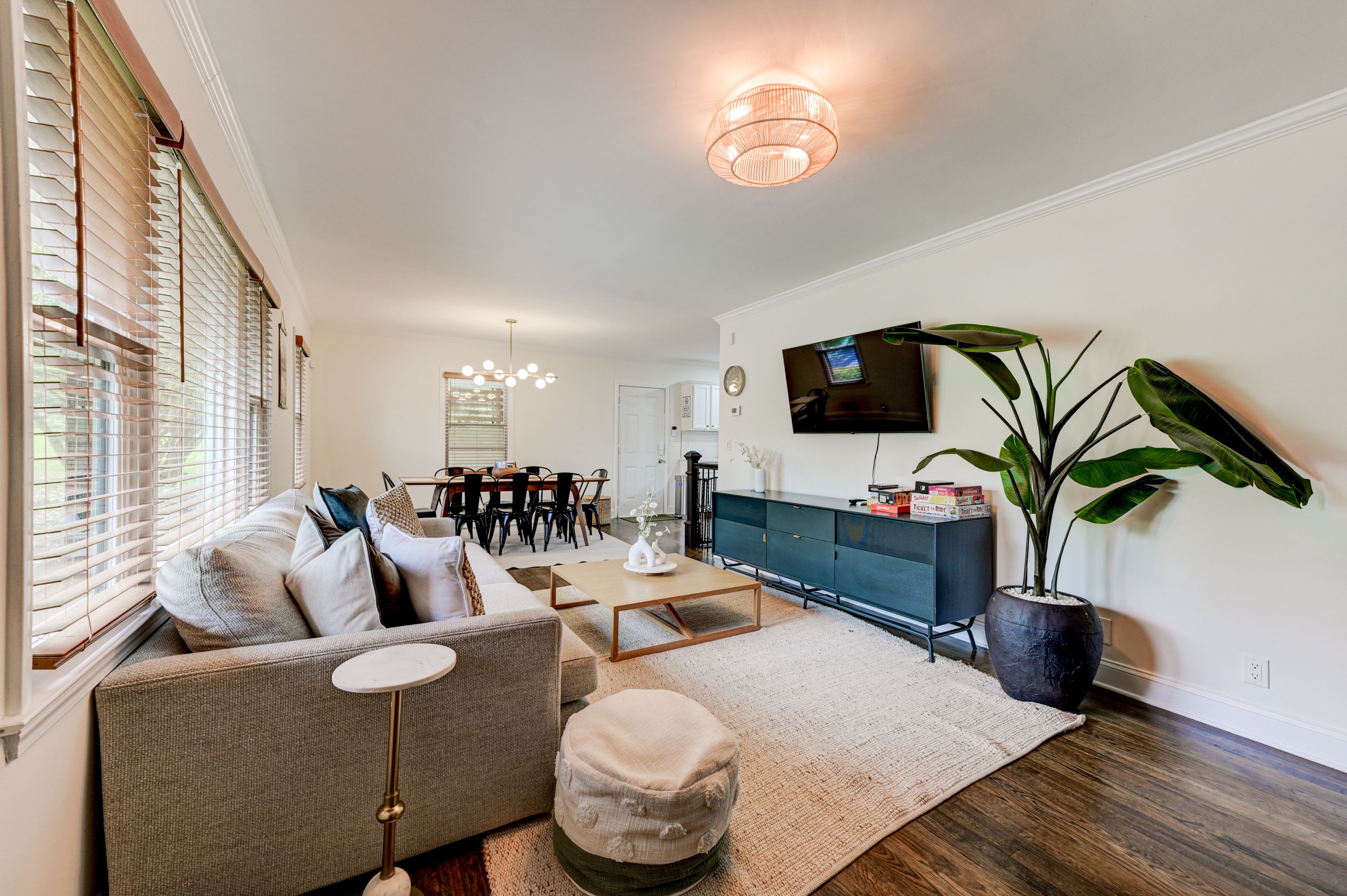 Living Room | Main Floor | Smart TV