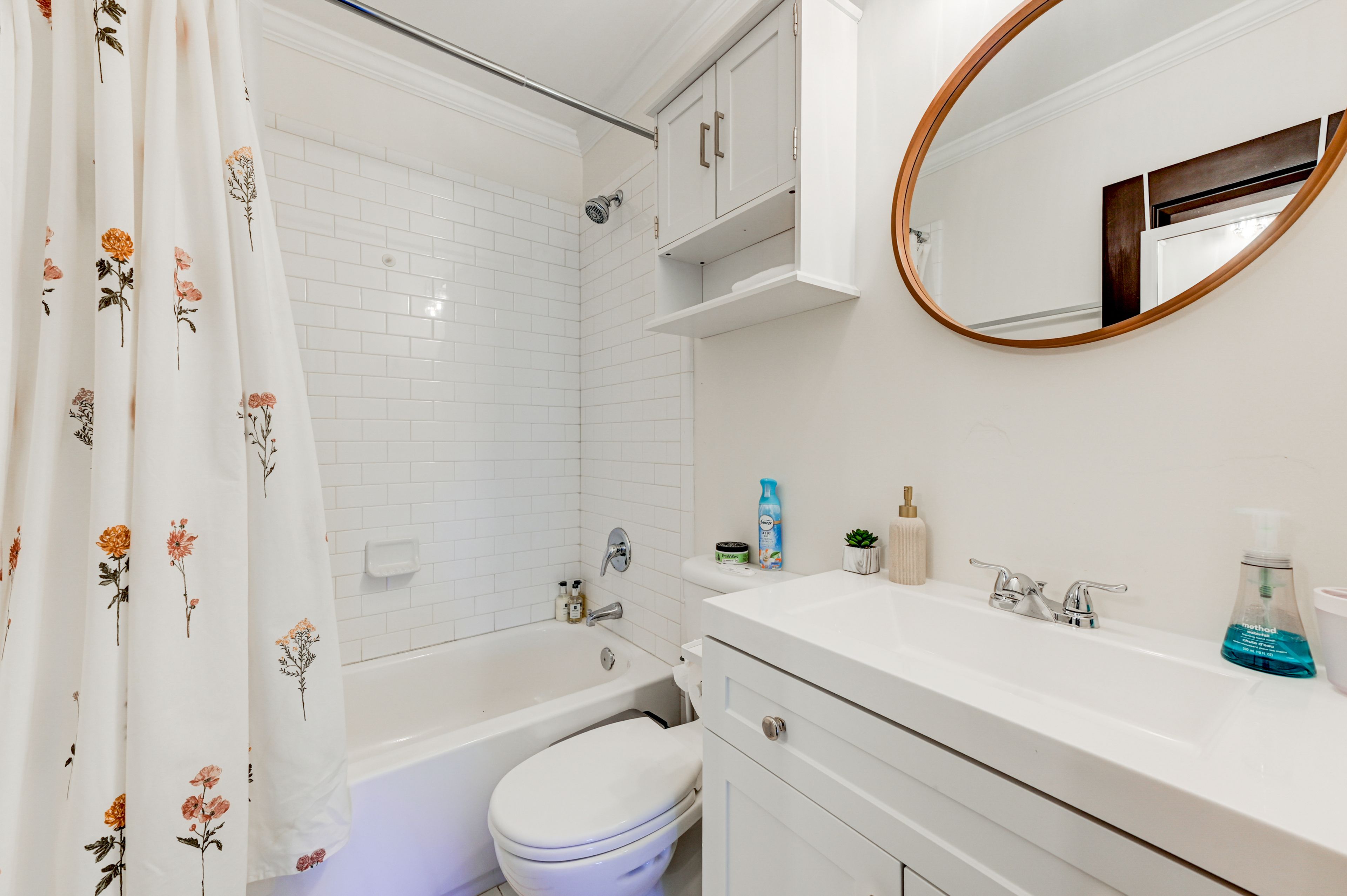 En-Suite Bathroom | Main Floor