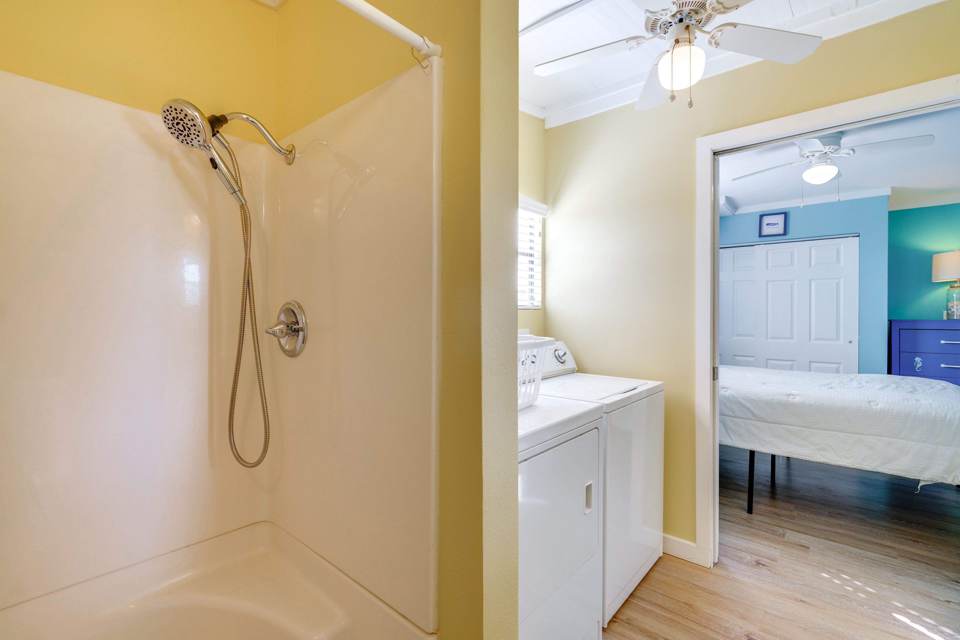 Full Bathroom | Washer & Dryer