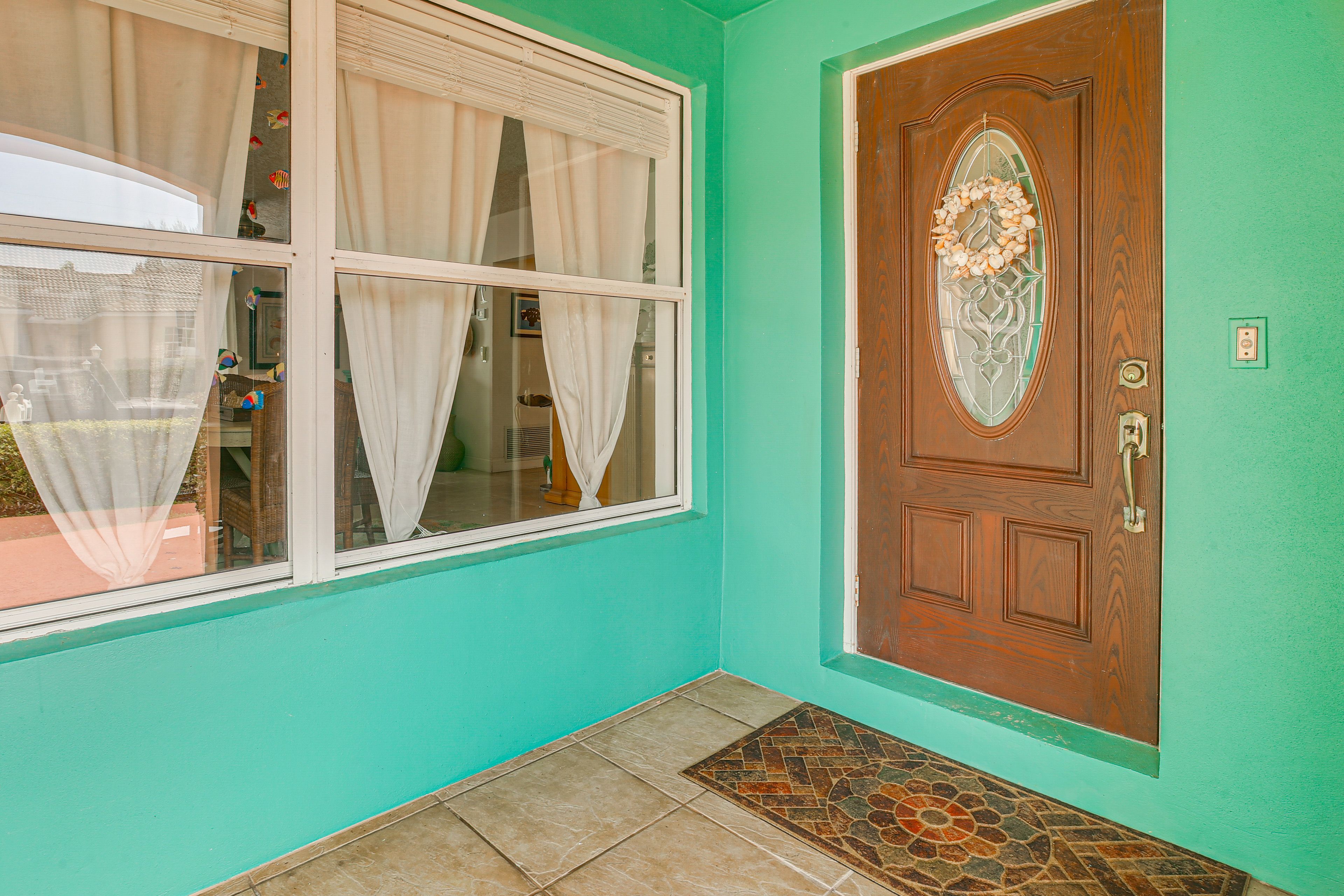 Home Exterior | Front Entry