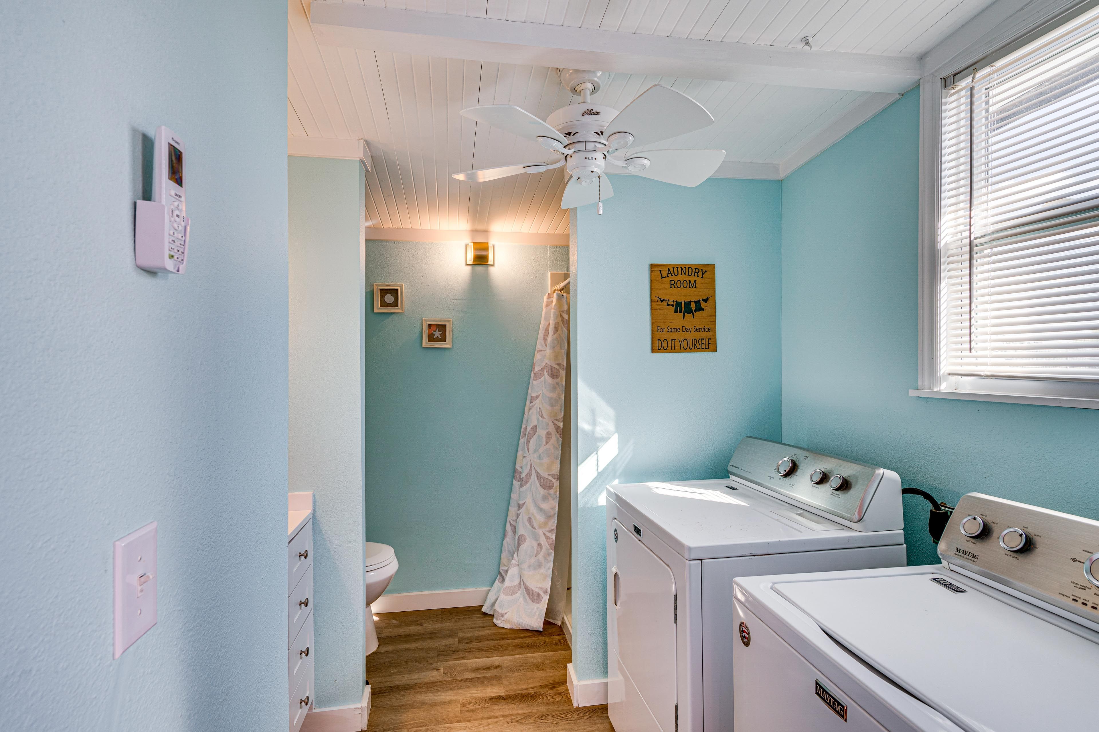 Full Bathroom | Washer & Dryer
