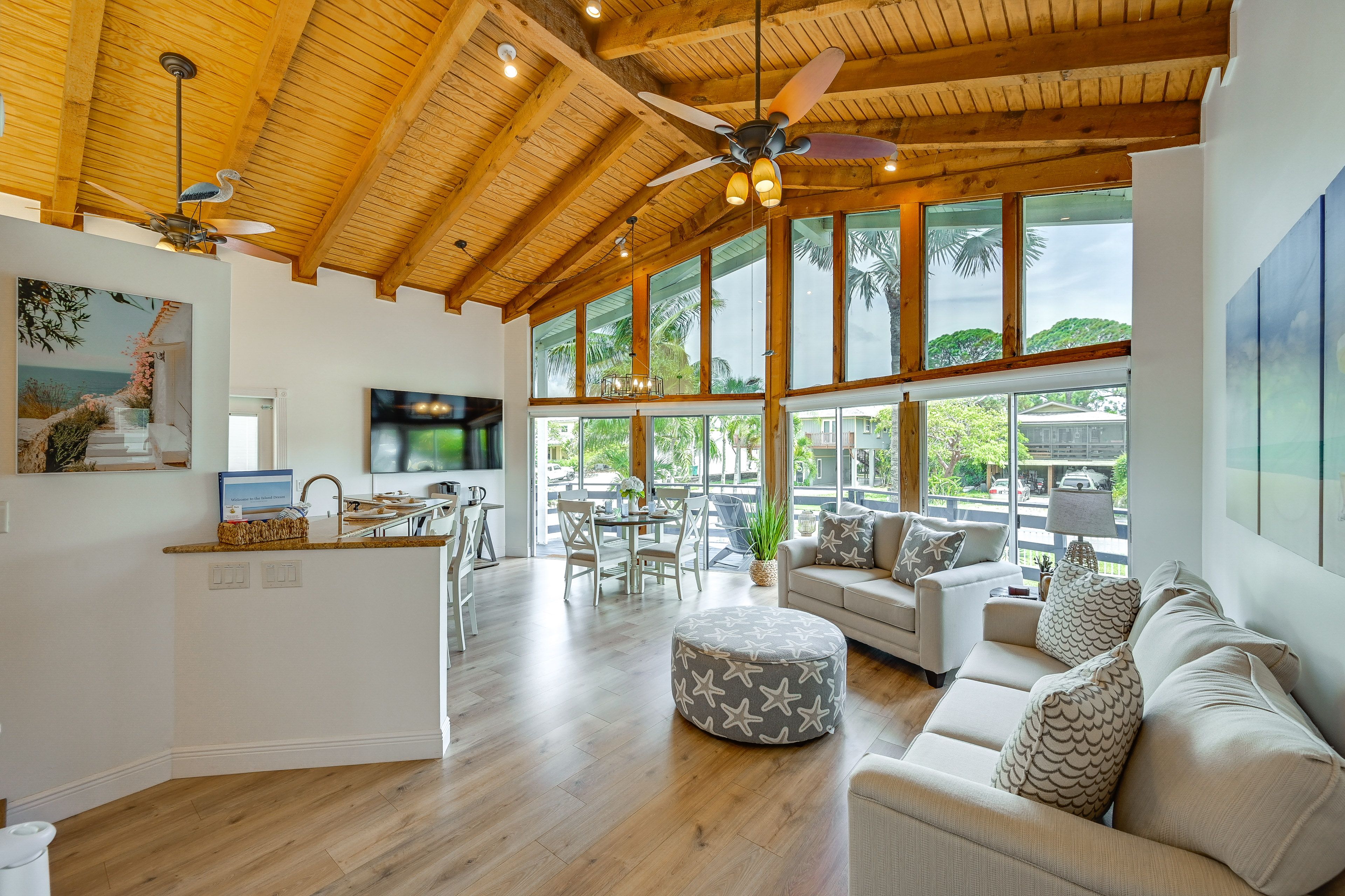 Living Room | Main Level