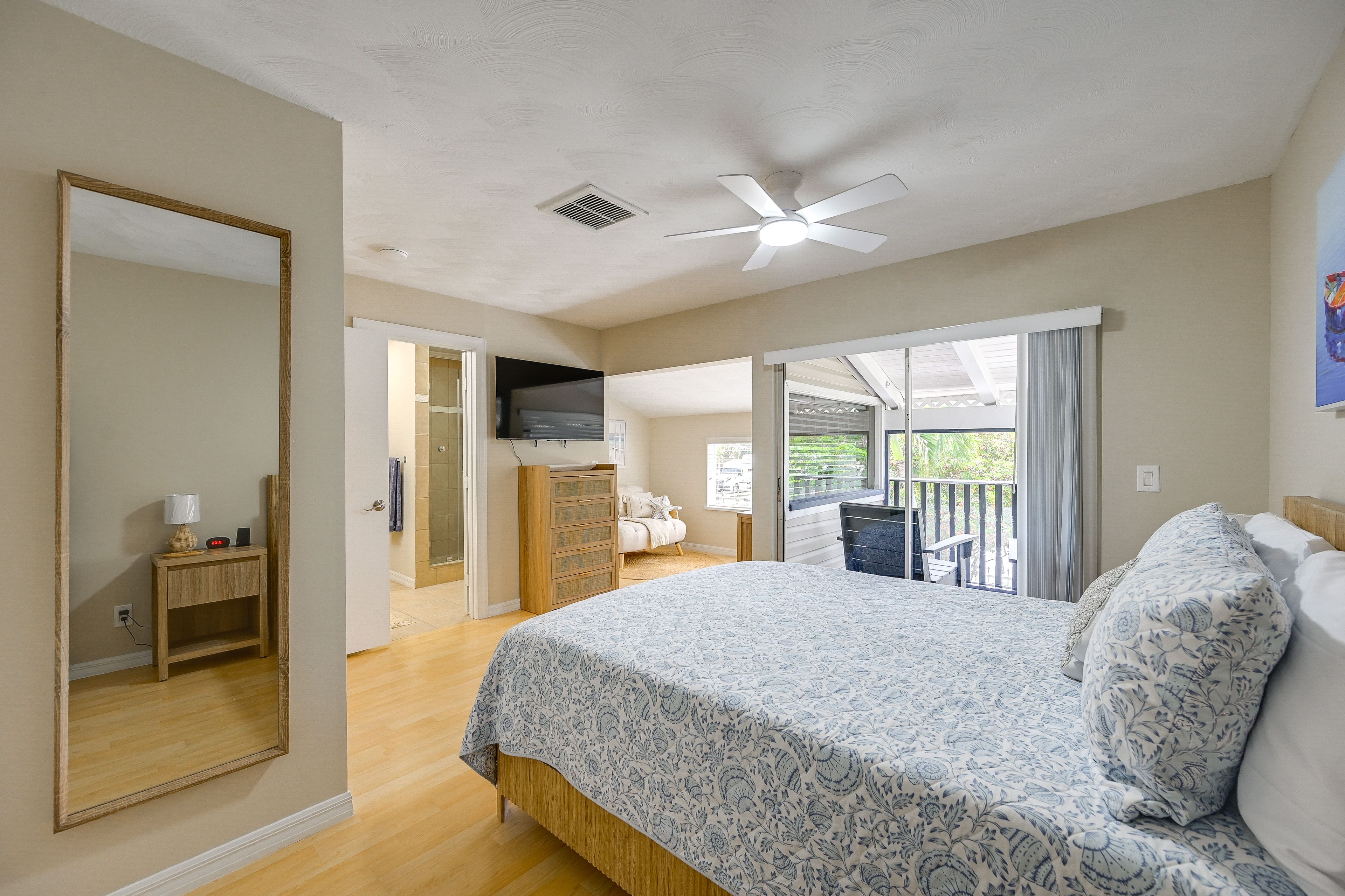 Bedroom 1 | Queen Bed | Twin XL Sleeper Sofa | Upper Level