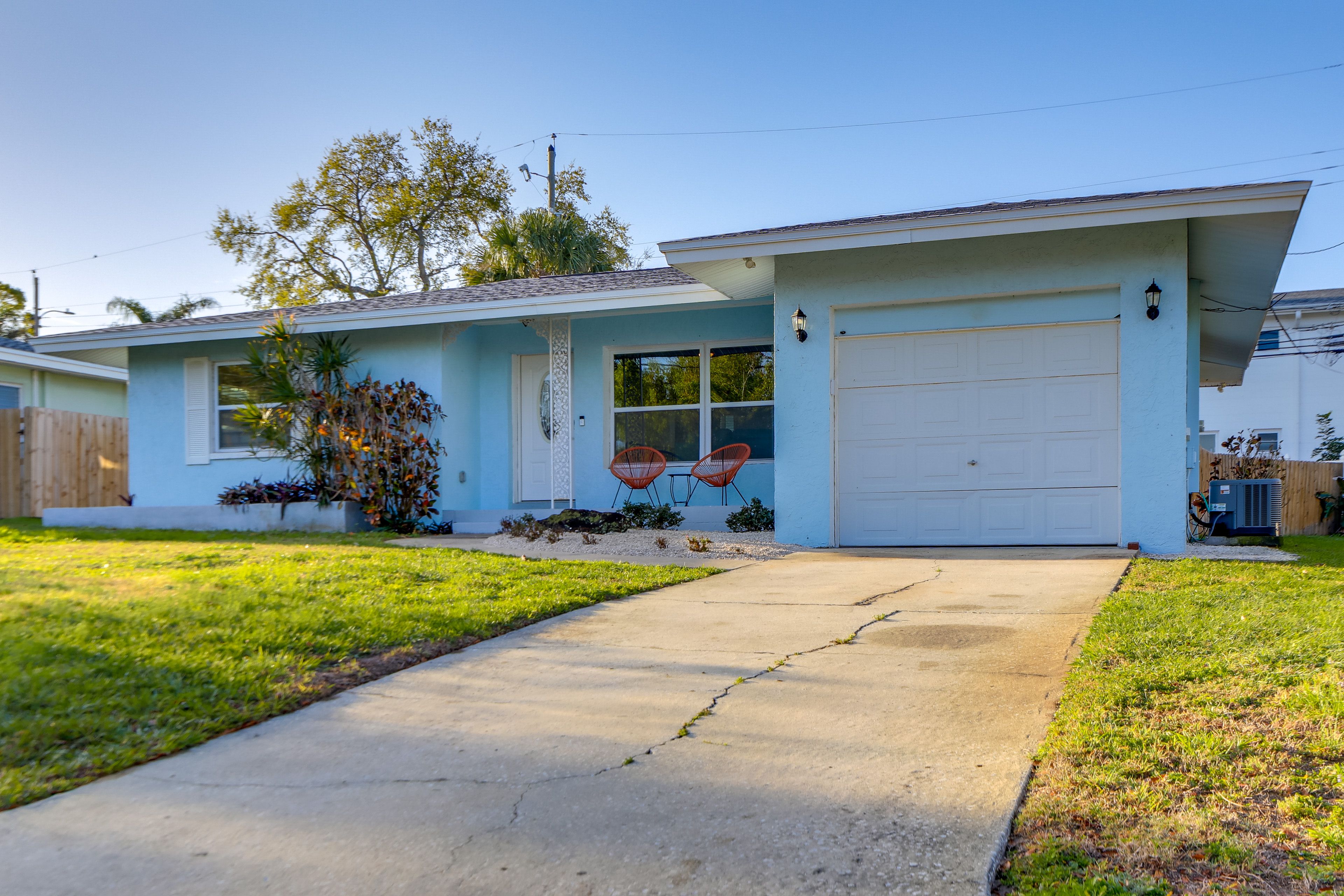 Parking | Driveway (2 Vehicles)