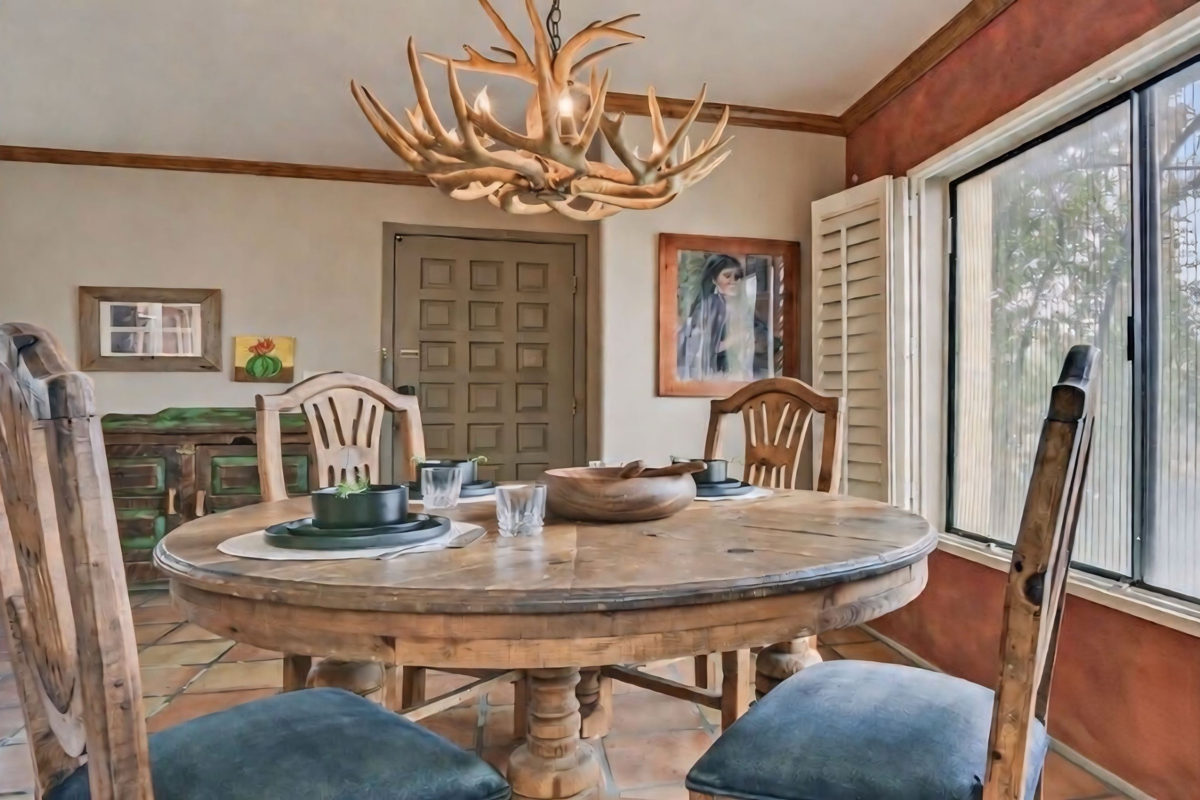 Dining Area | Dishware & Flatware