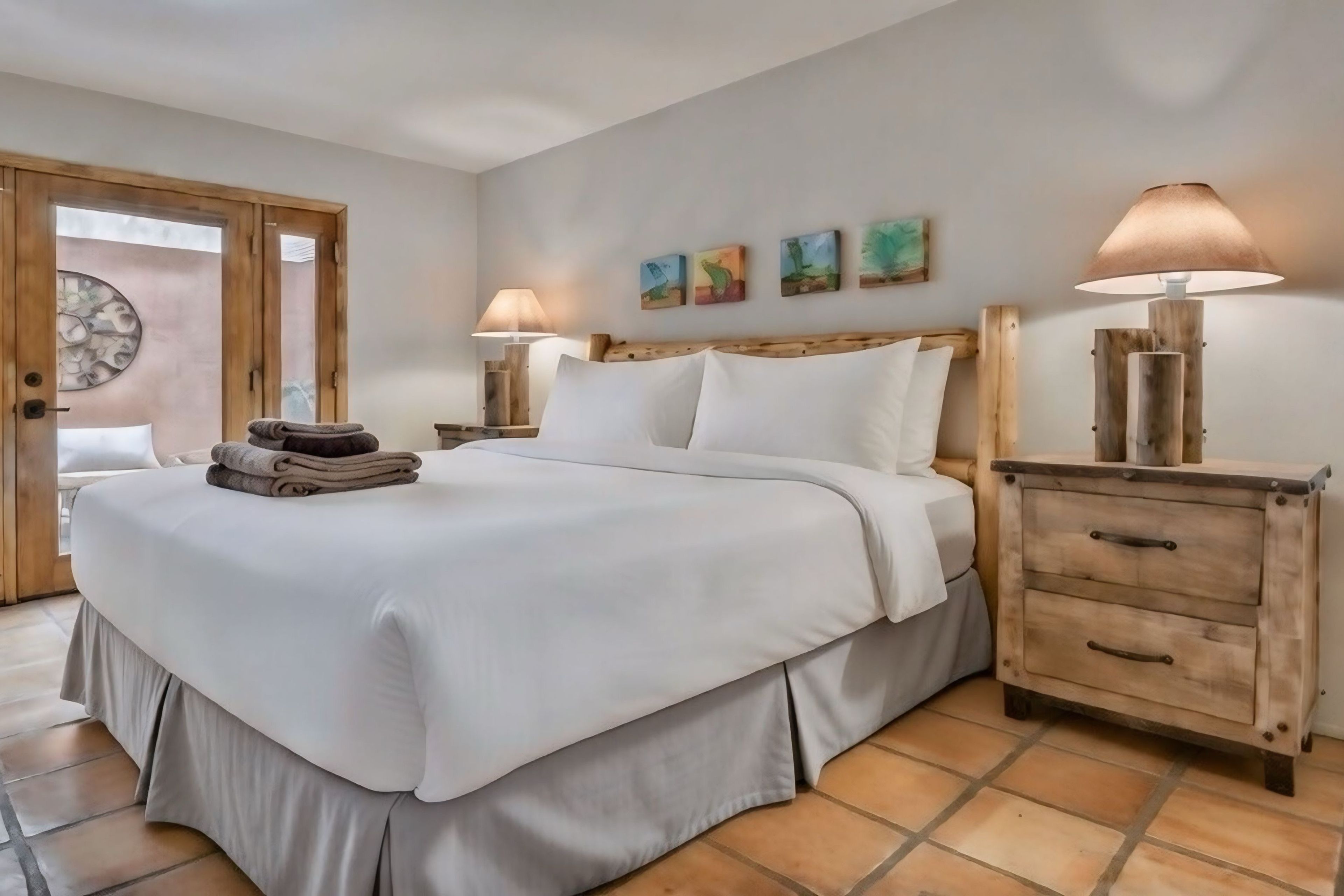 Bedroom 1 | King Bed