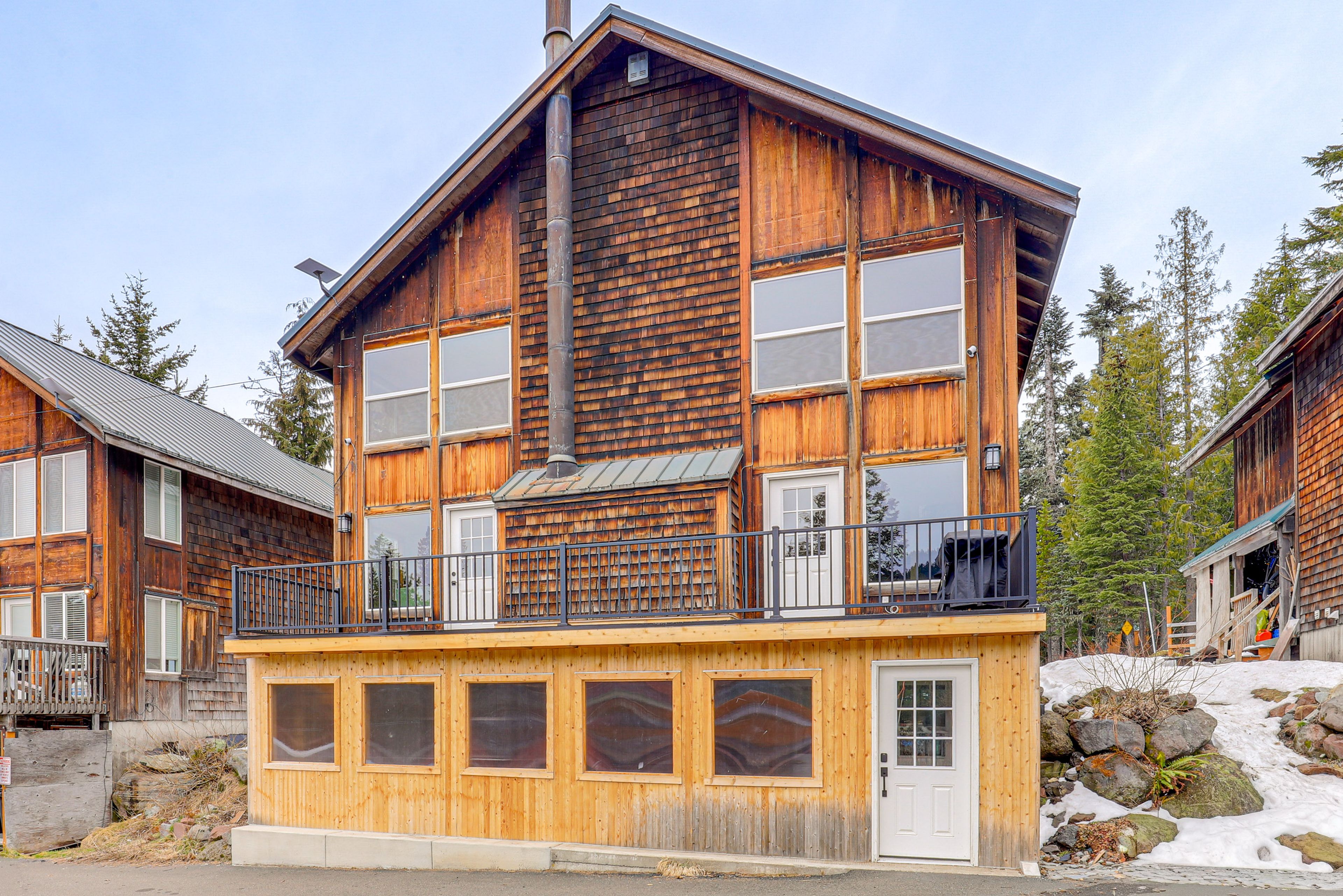 Driveway Parking (3 Vehicles)