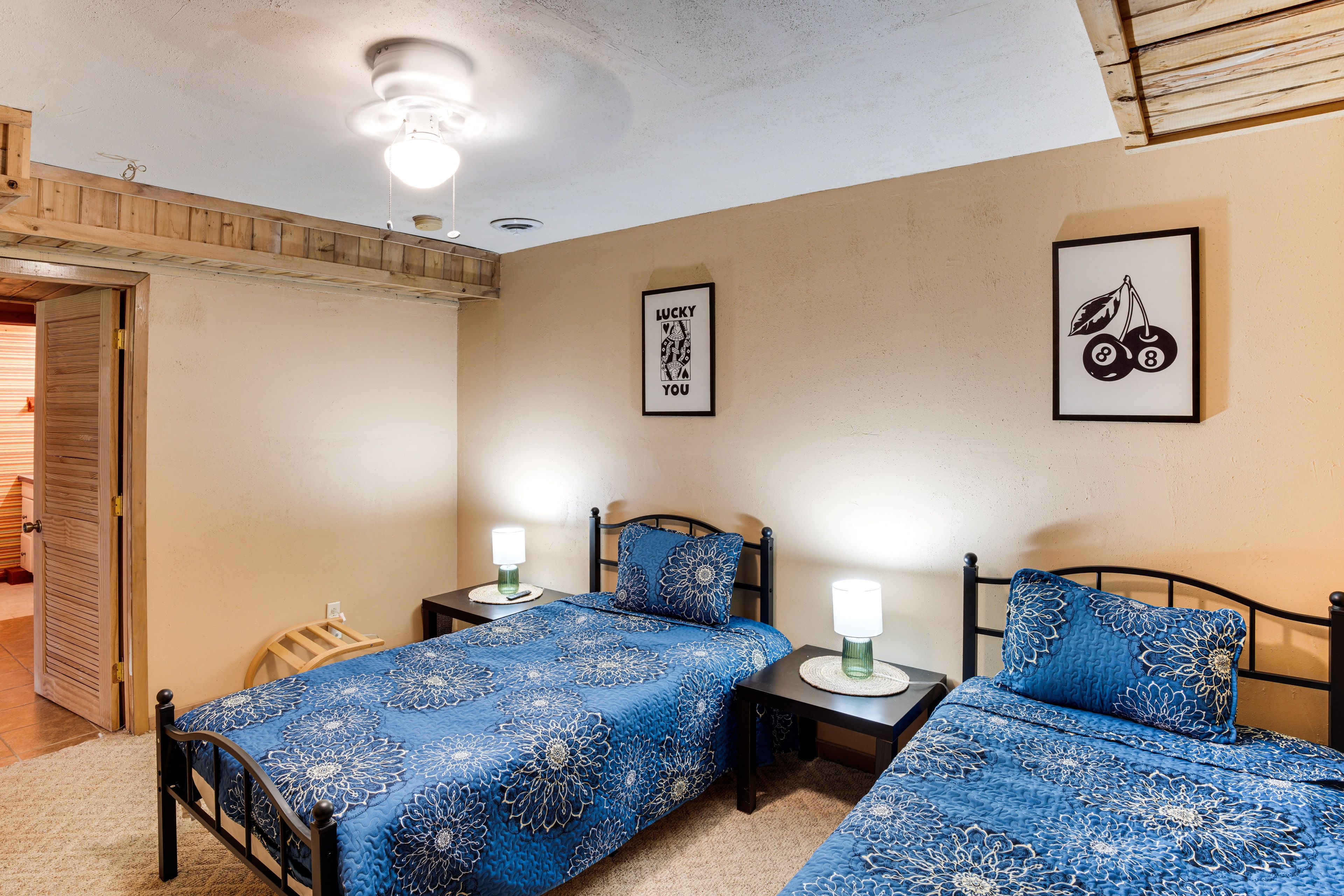 Bedroom 4 | 2 Twin Beds | Basement
