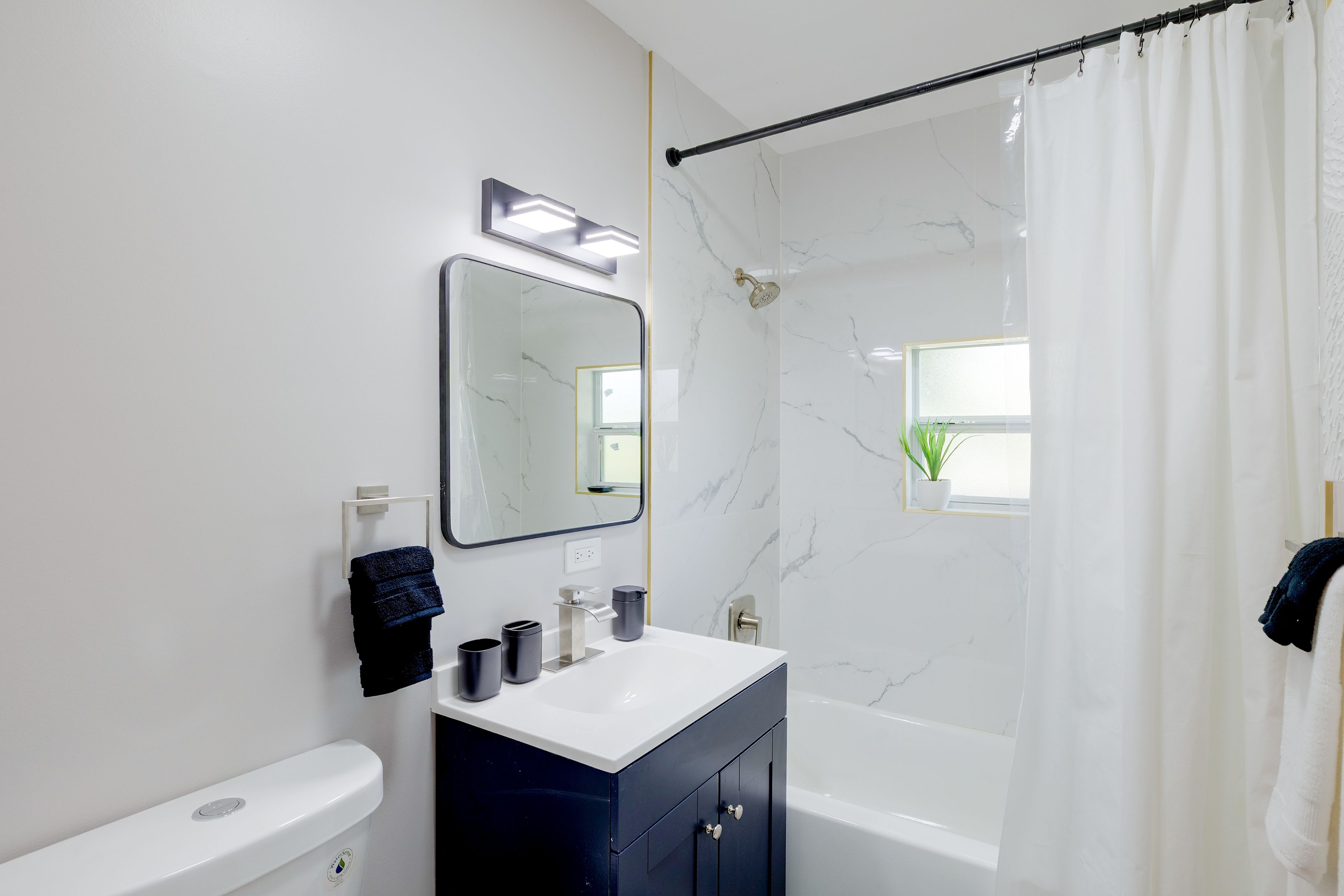 Full Bathroom
